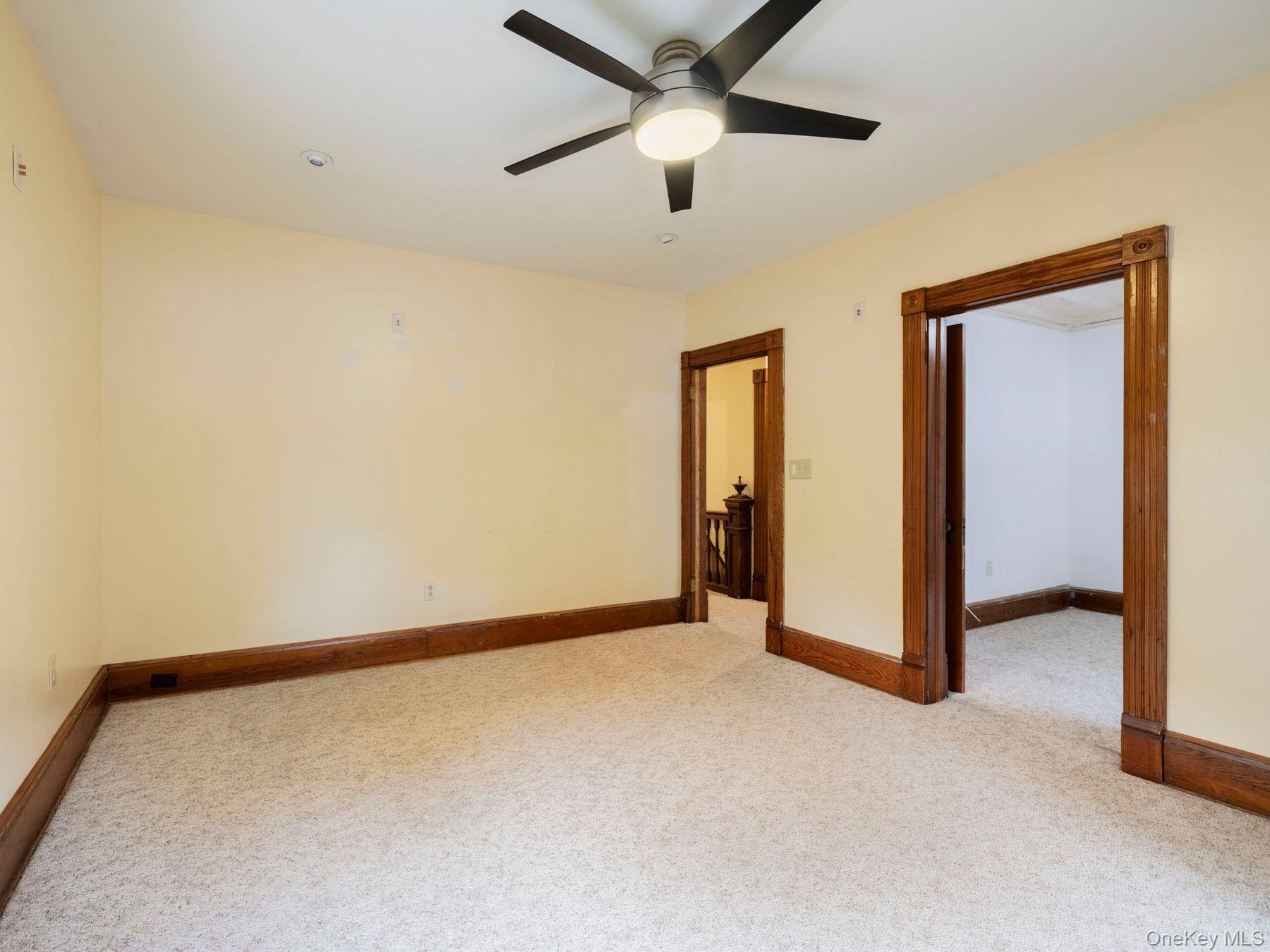 123 Vineyard Avenue, Highland, NY 12528