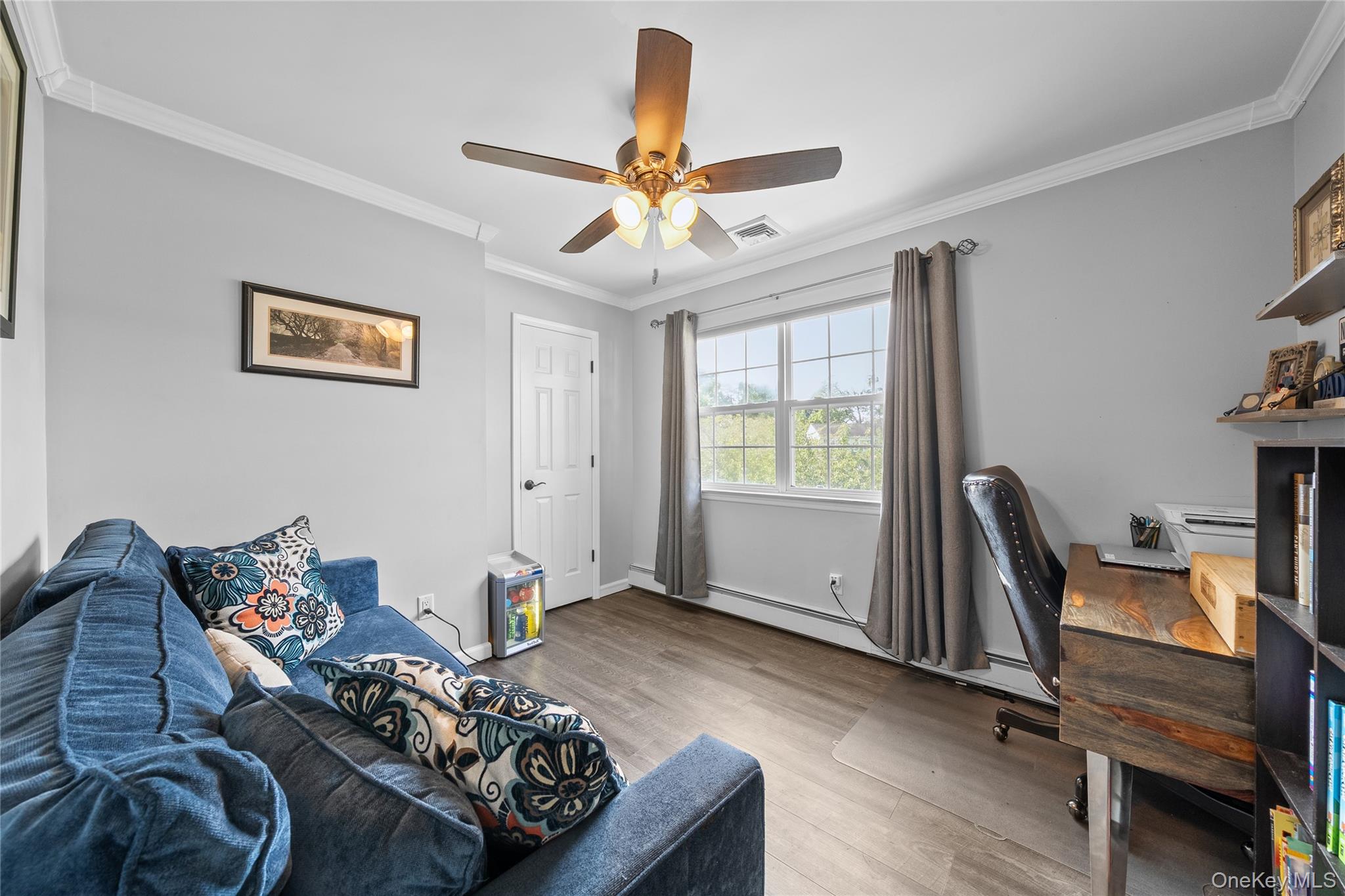 10 Carousel Court, East Islip, NY 11730