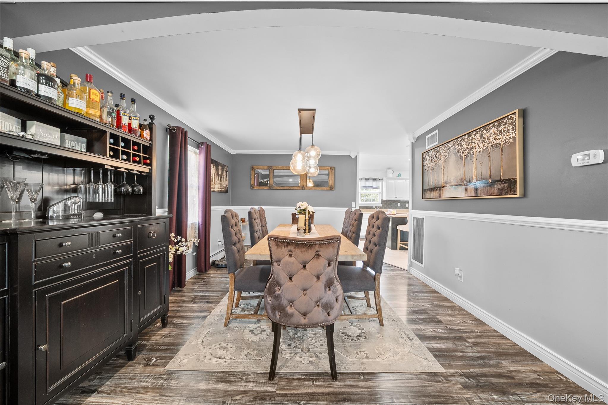 10 Carousel Court, East Islip, NY 11730