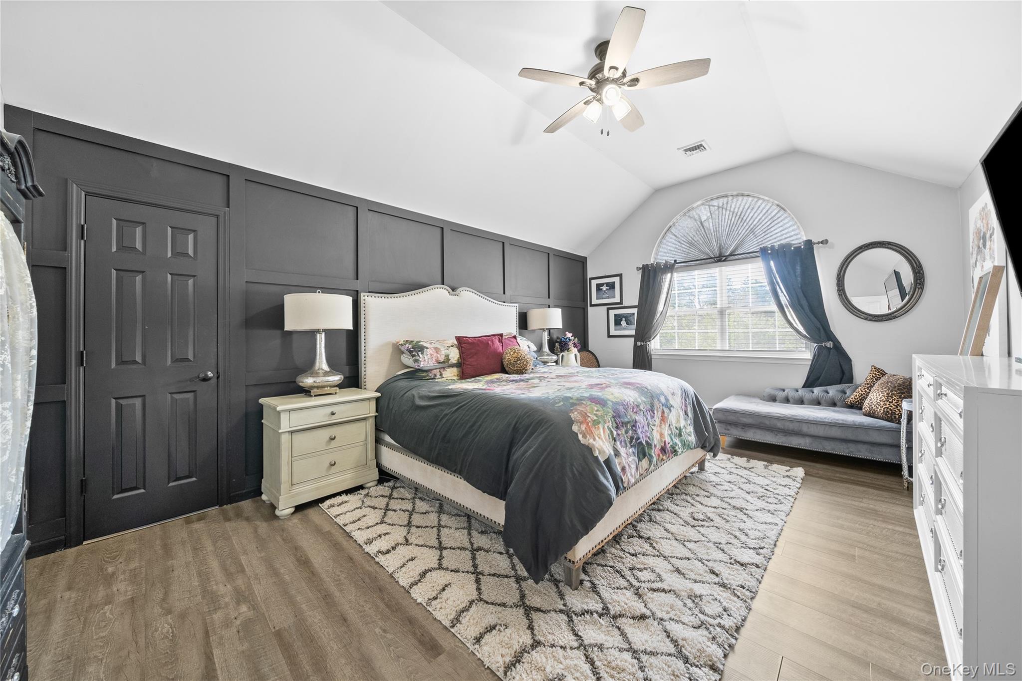 10 Carousel Court, East Islip, NY 11730