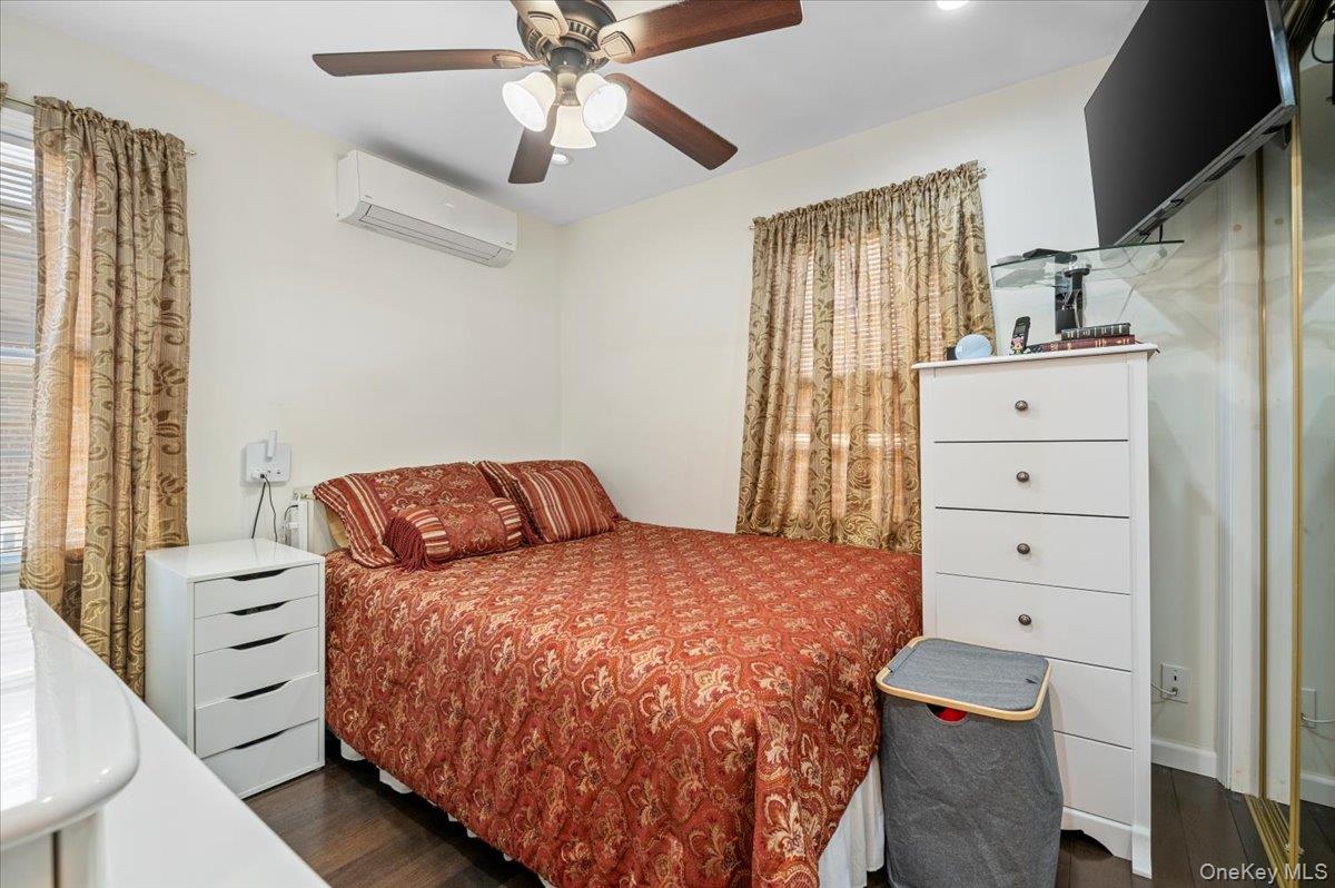 50 Haven Avenue, Valley Stream, NY 11580