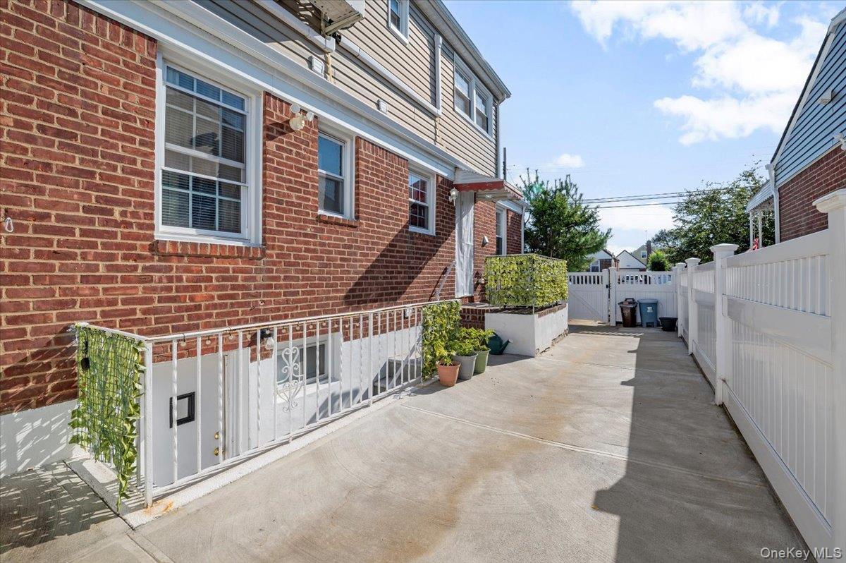 50 Haven Avenue, Valley Stream, NY 11580