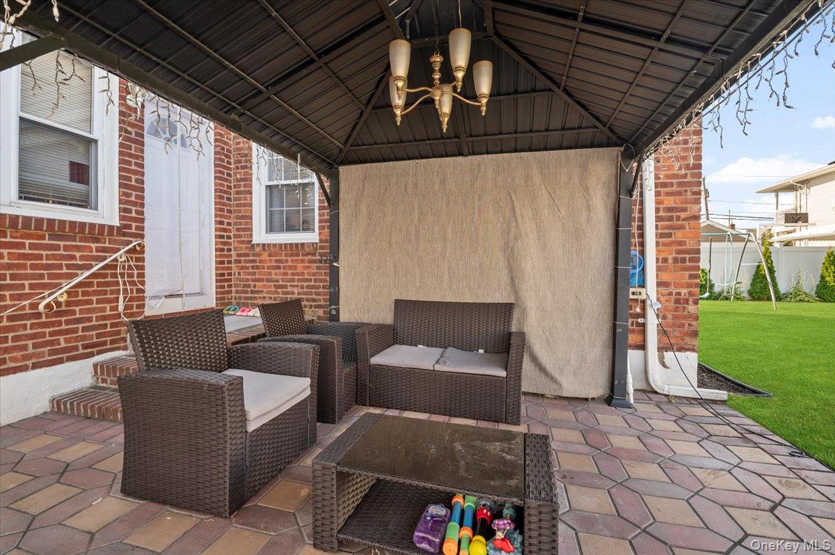 50 Haven Avenue, Valley Stream, NY 11580