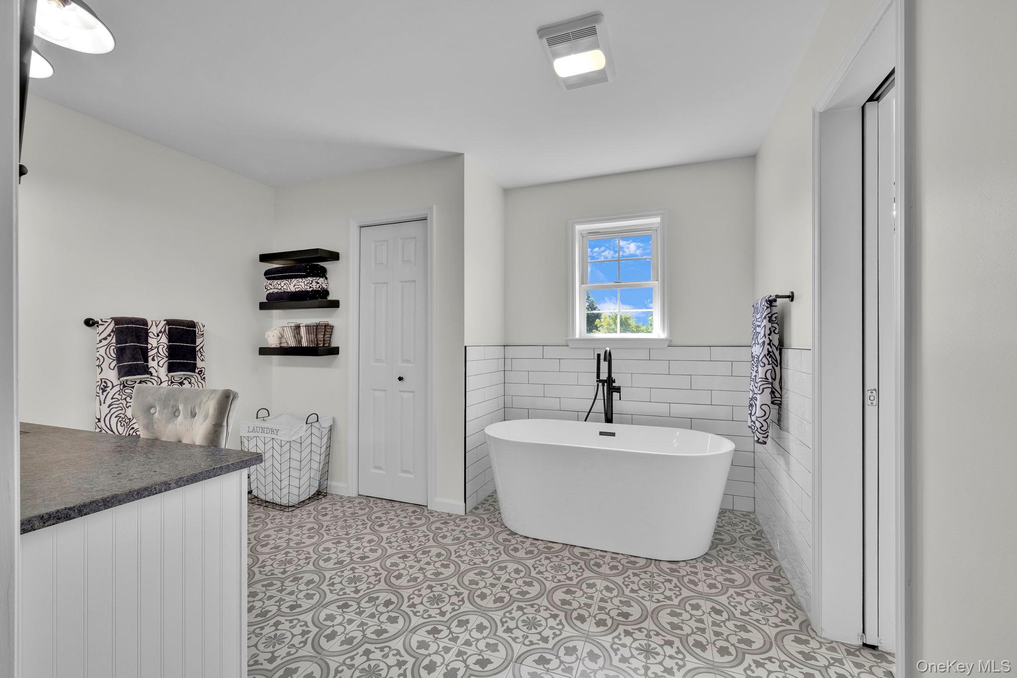 8 Roosa Road, Wallkill, NY 12589