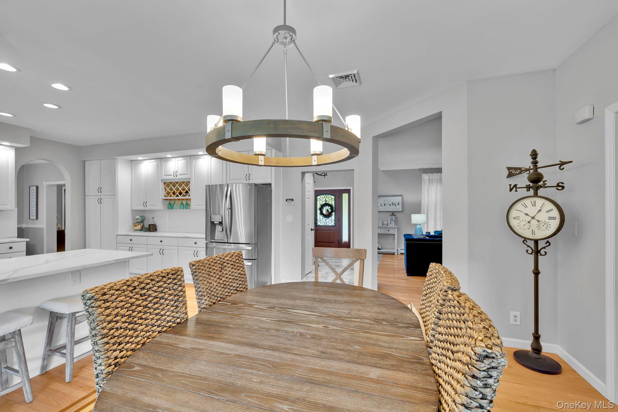 8 Roosa Road, Wallkill, NY 12589