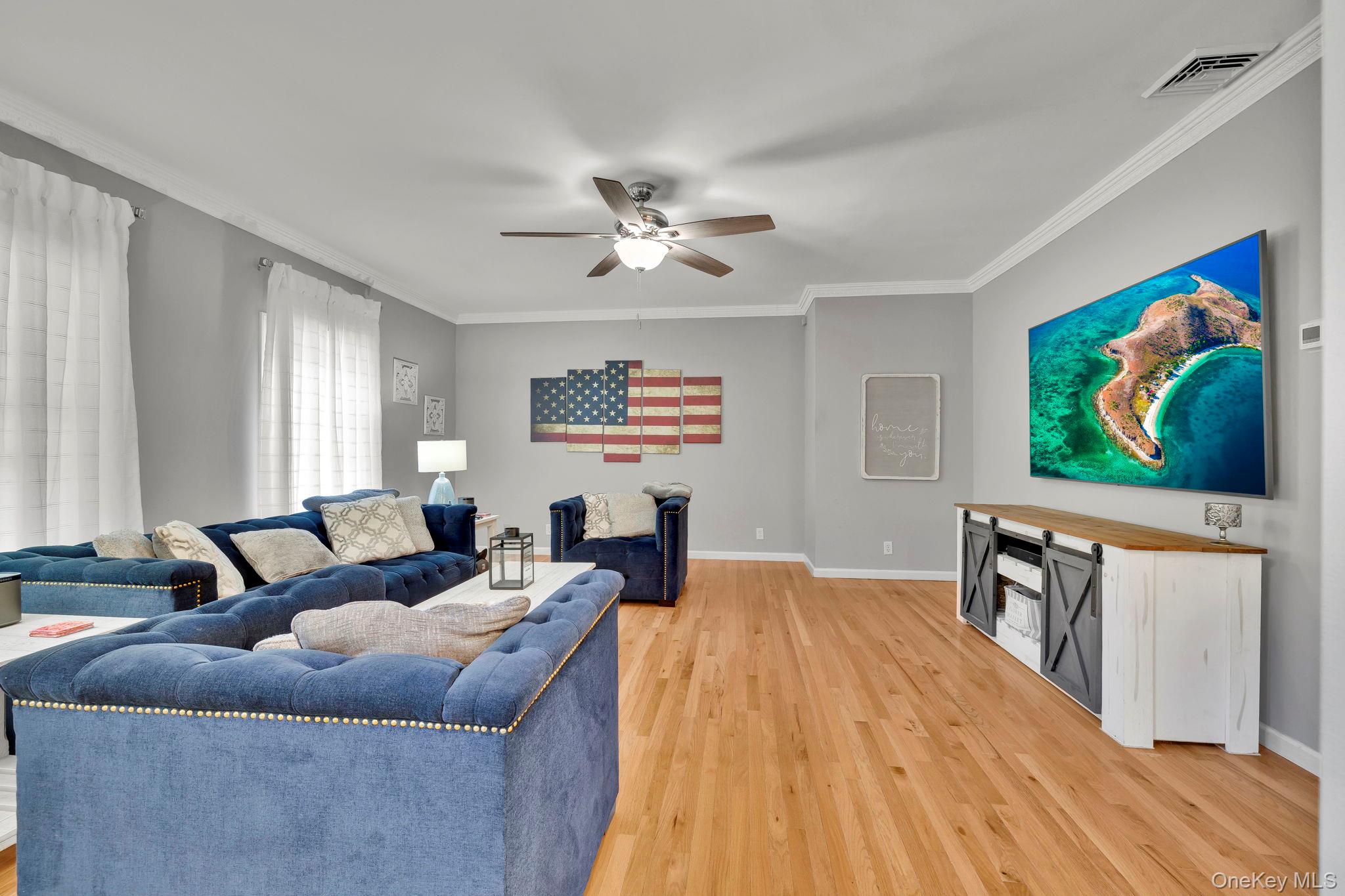 8 Roosa Road, Wallkill, NY 12589