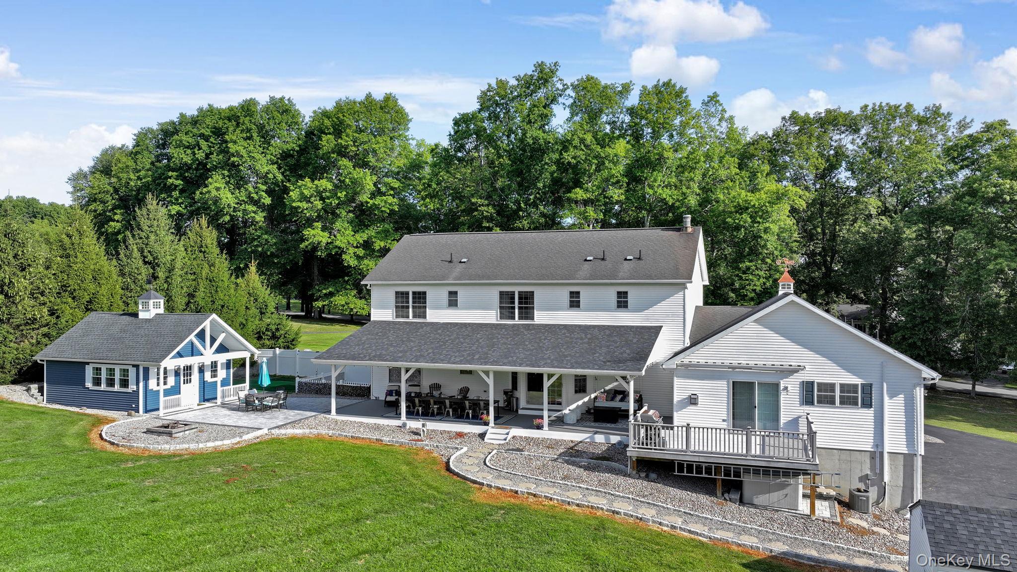 8 Roosa Road, Wallkill, NY 12589