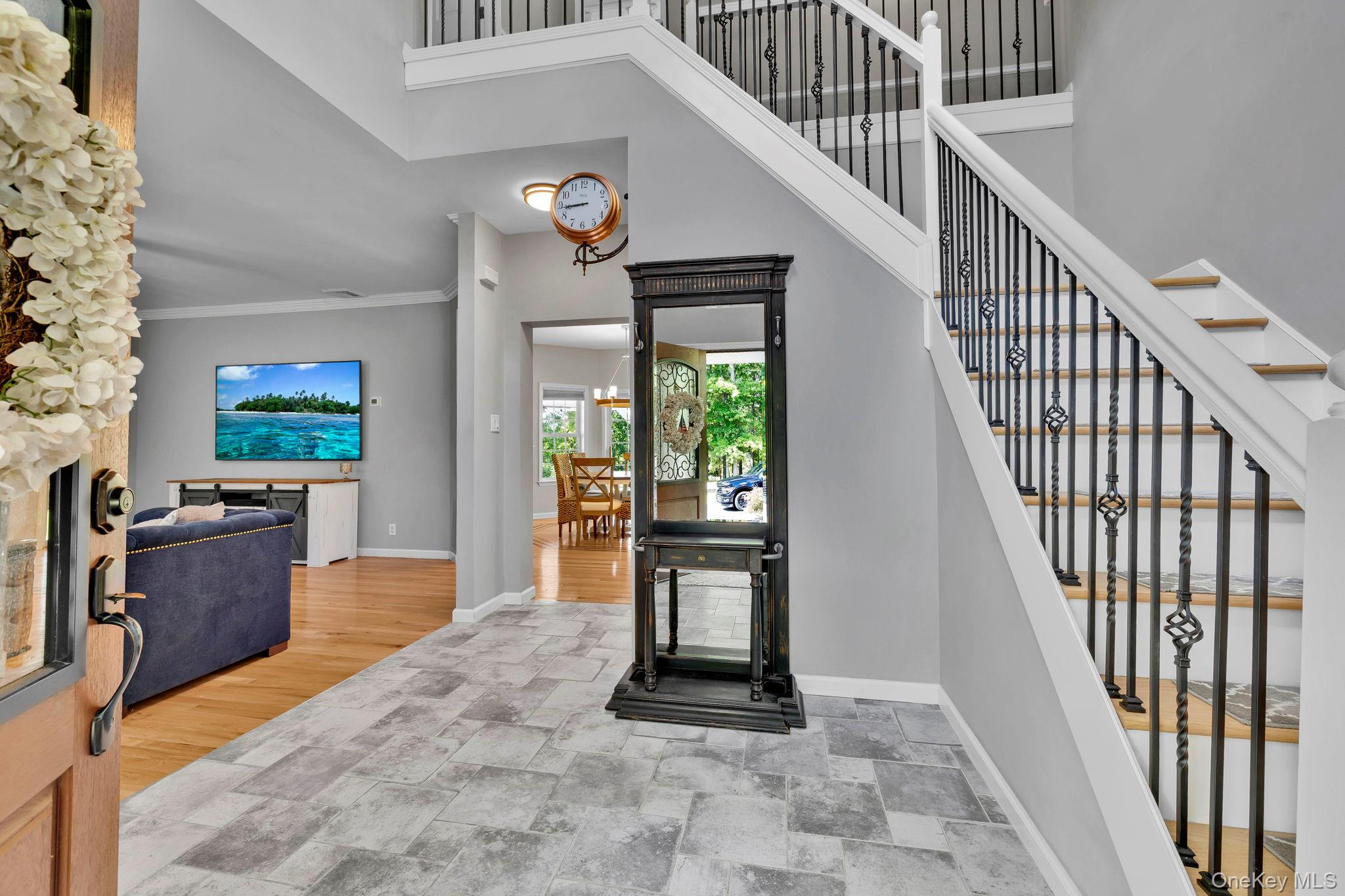 8 Roosa Road, Wallkill, NY 12589