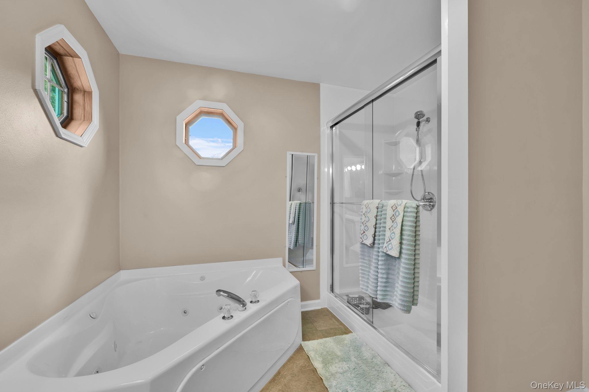 8 Roosa Road, Wallkill, NY 12589