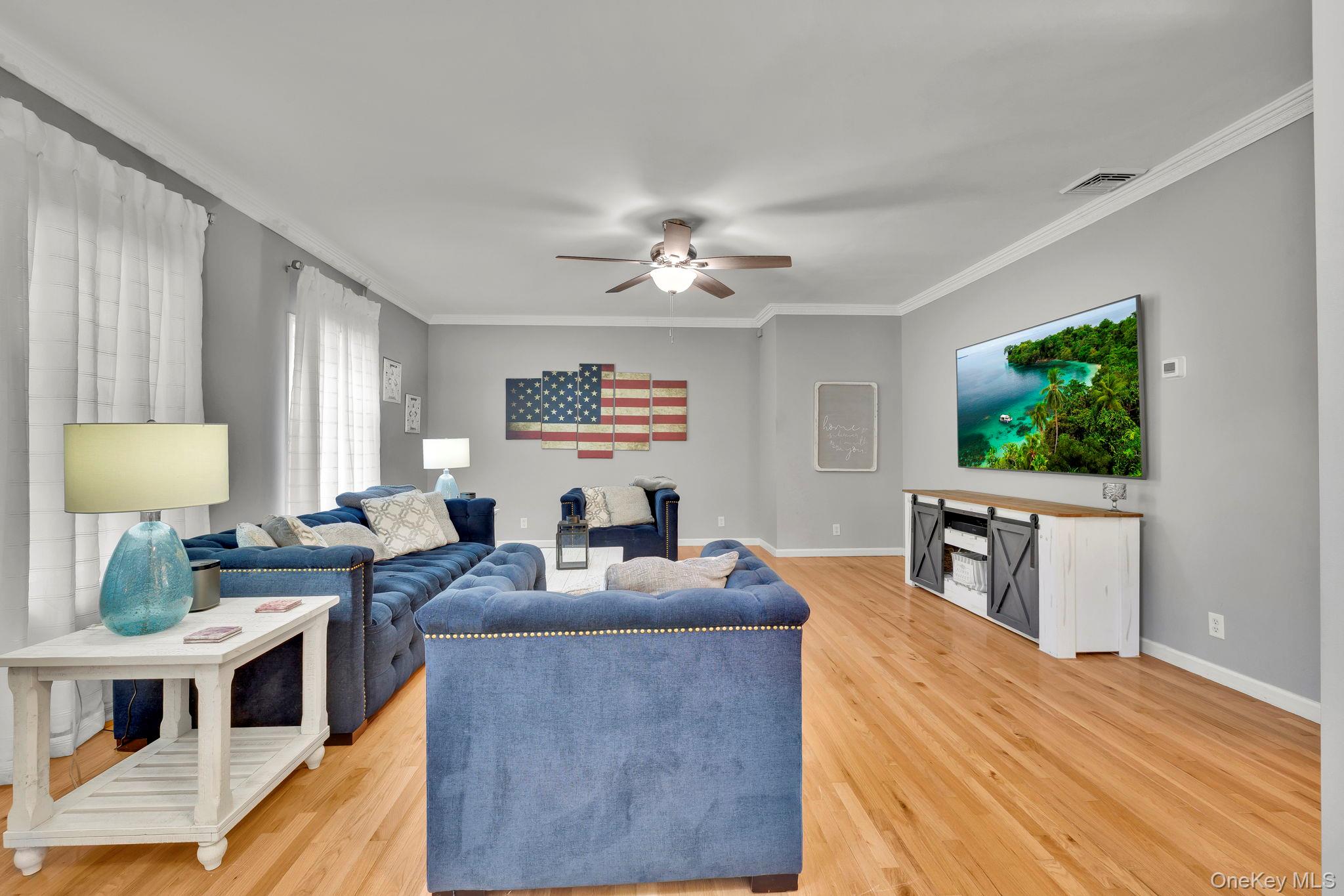 8 Roosa Road, Wallkill, NY 12589