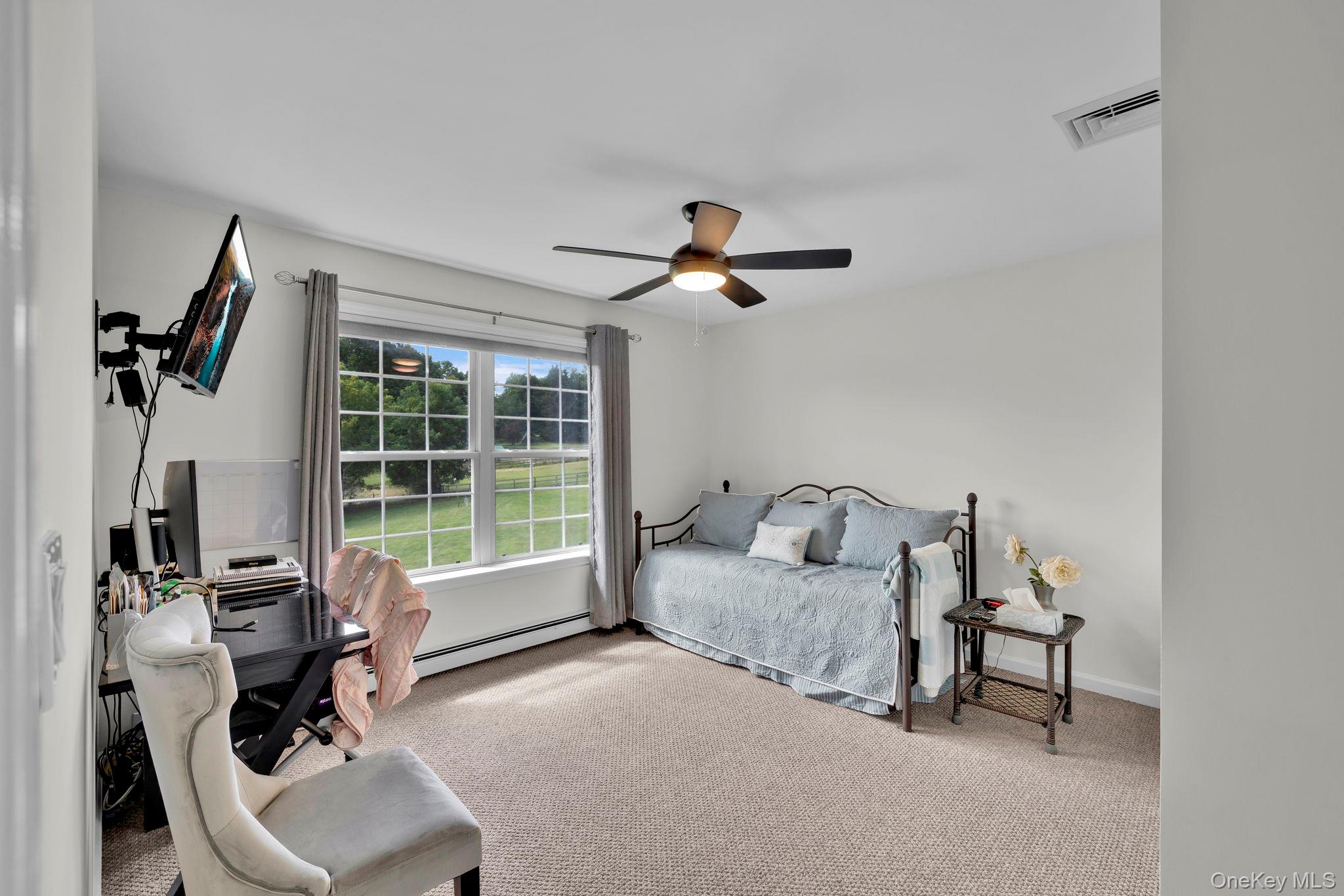 8 Roosa Road, Wallkill, NY 12589