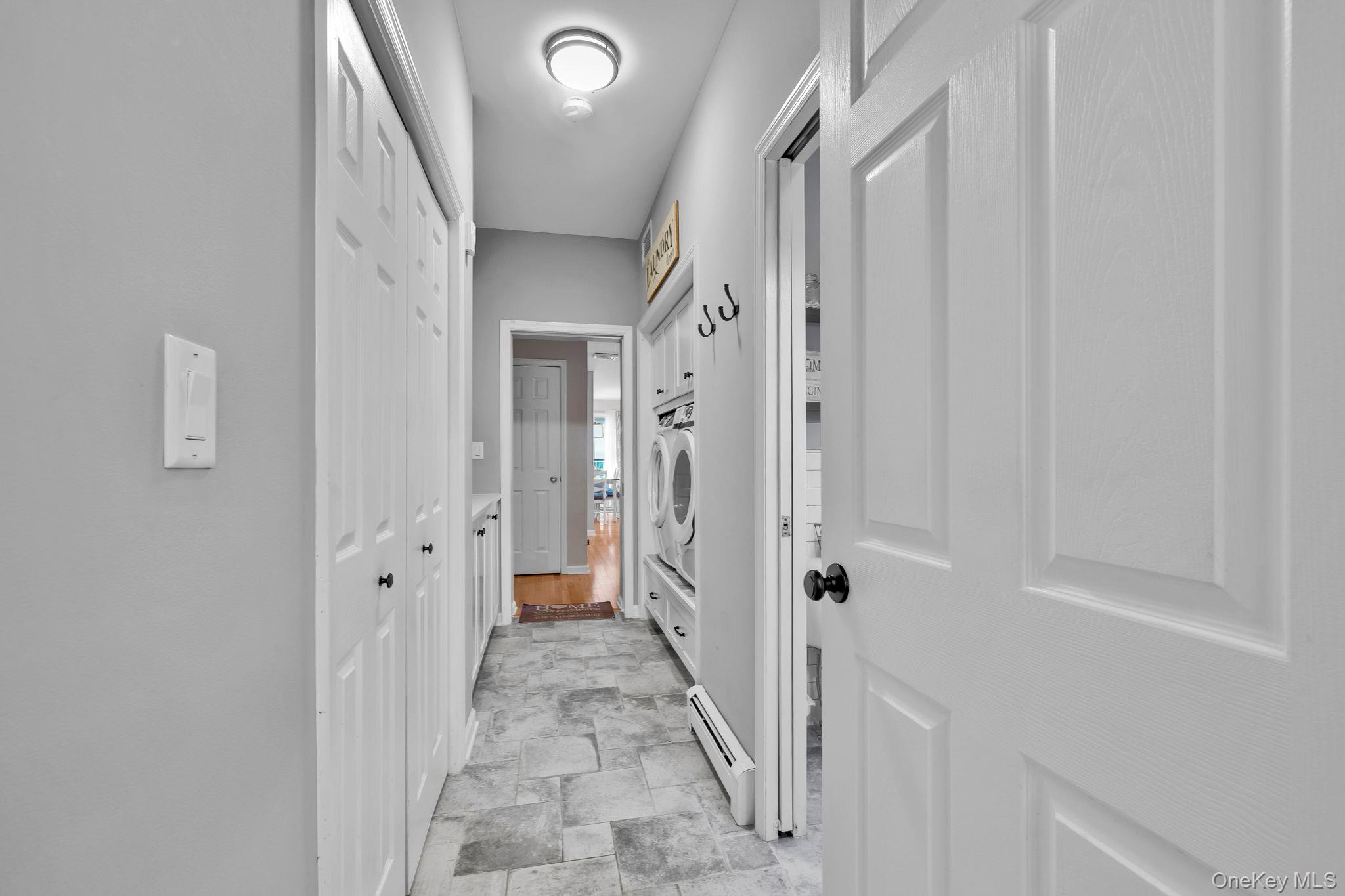 8 Roosa Road, Wallkill, NY 12589