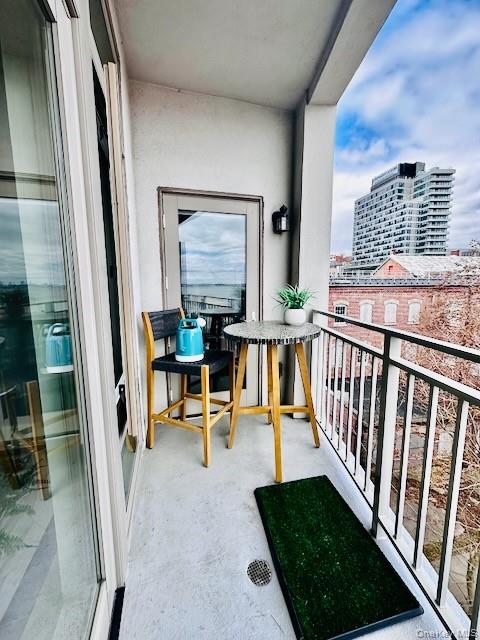 90 Bay Street Landing # 4J, Staten Island, NY 10301