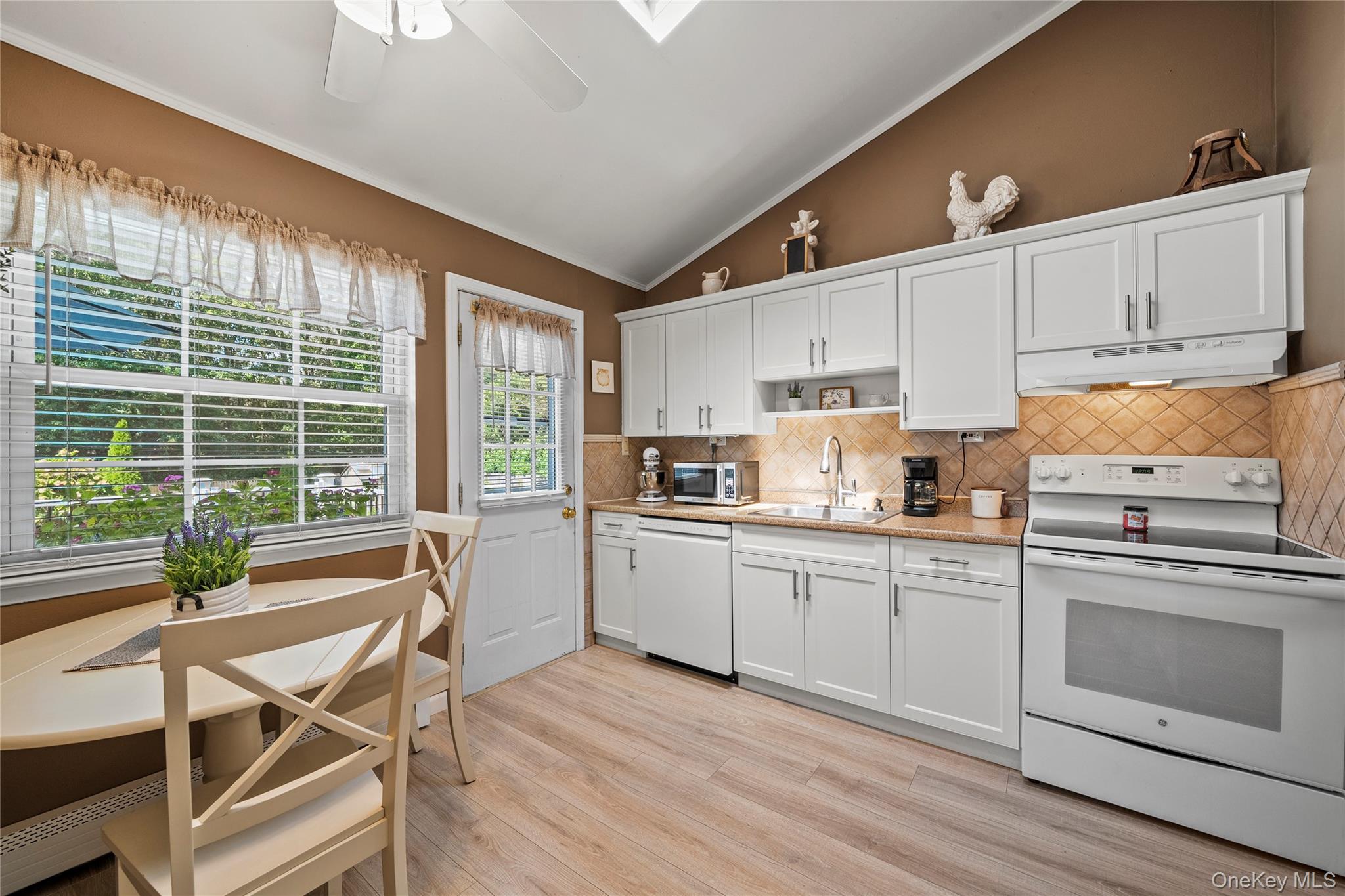 146 Blue Point Road W, Holtsville, NY 11742