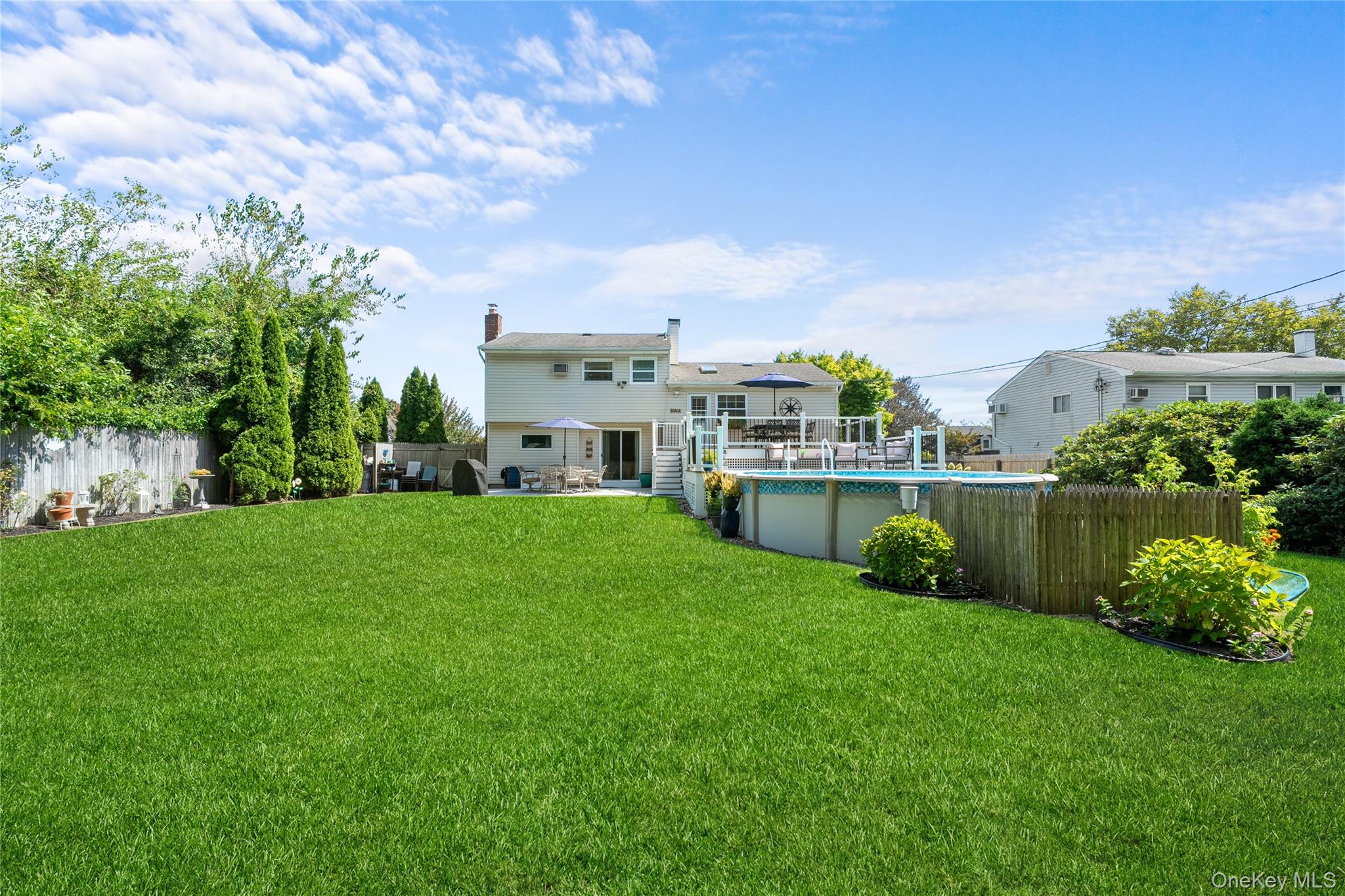 146 Blue Point Road W, Holtsville, NY 11742