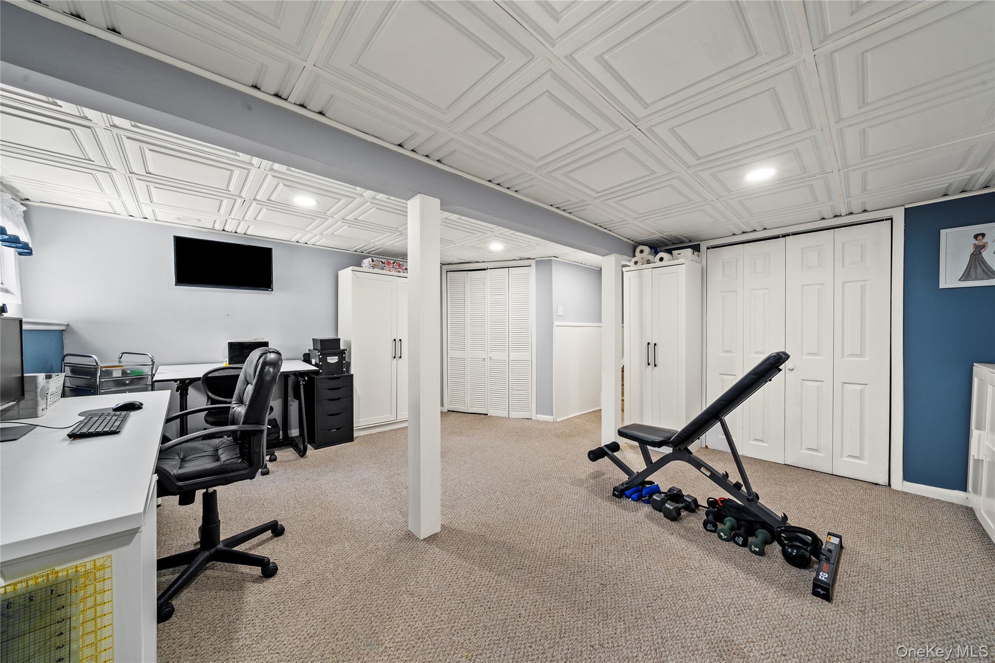 146 Blue Point Road W, Holtsville, NY 11742