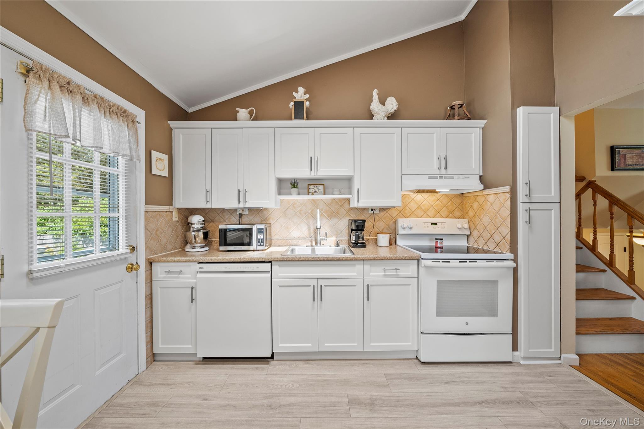 146 Blue Point Road W, Holtsville, NY 11742