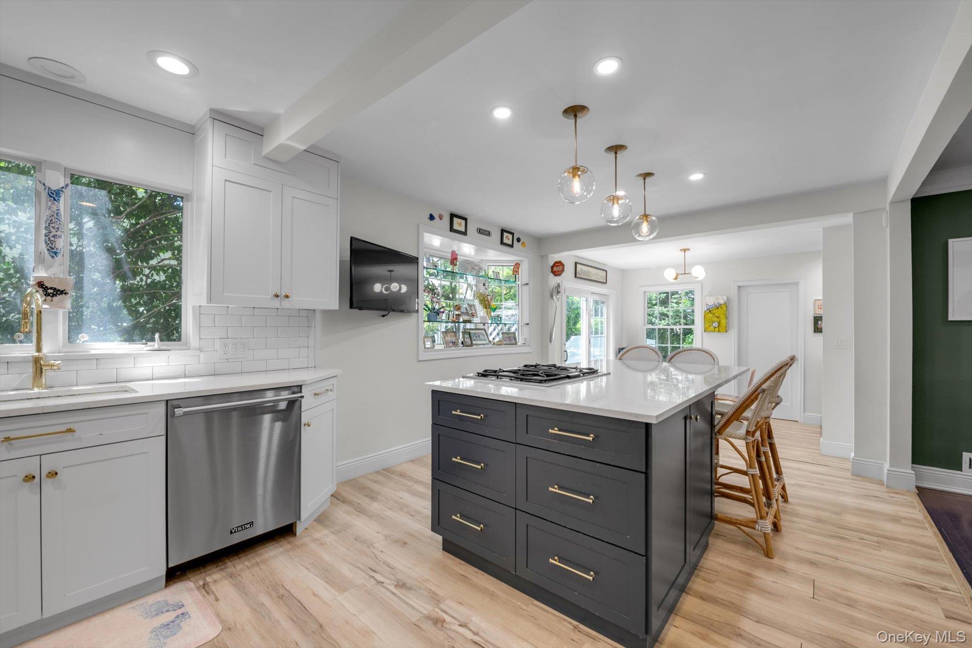 19 Concord Road, Port Washington, NY 11050