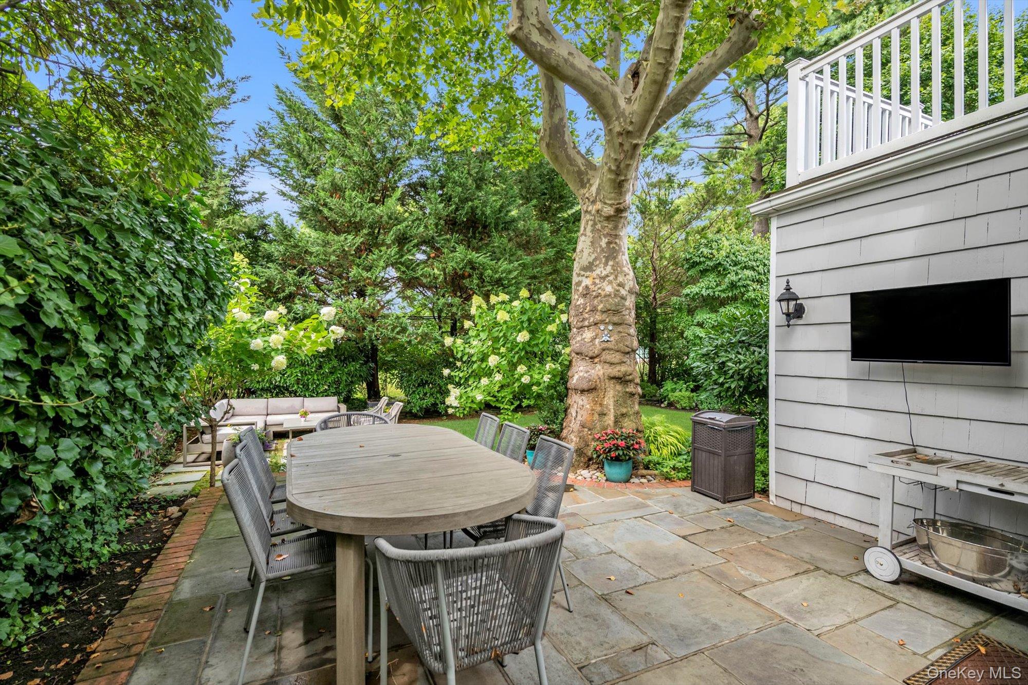 19 Concord Road, Port Washington, NY 11050