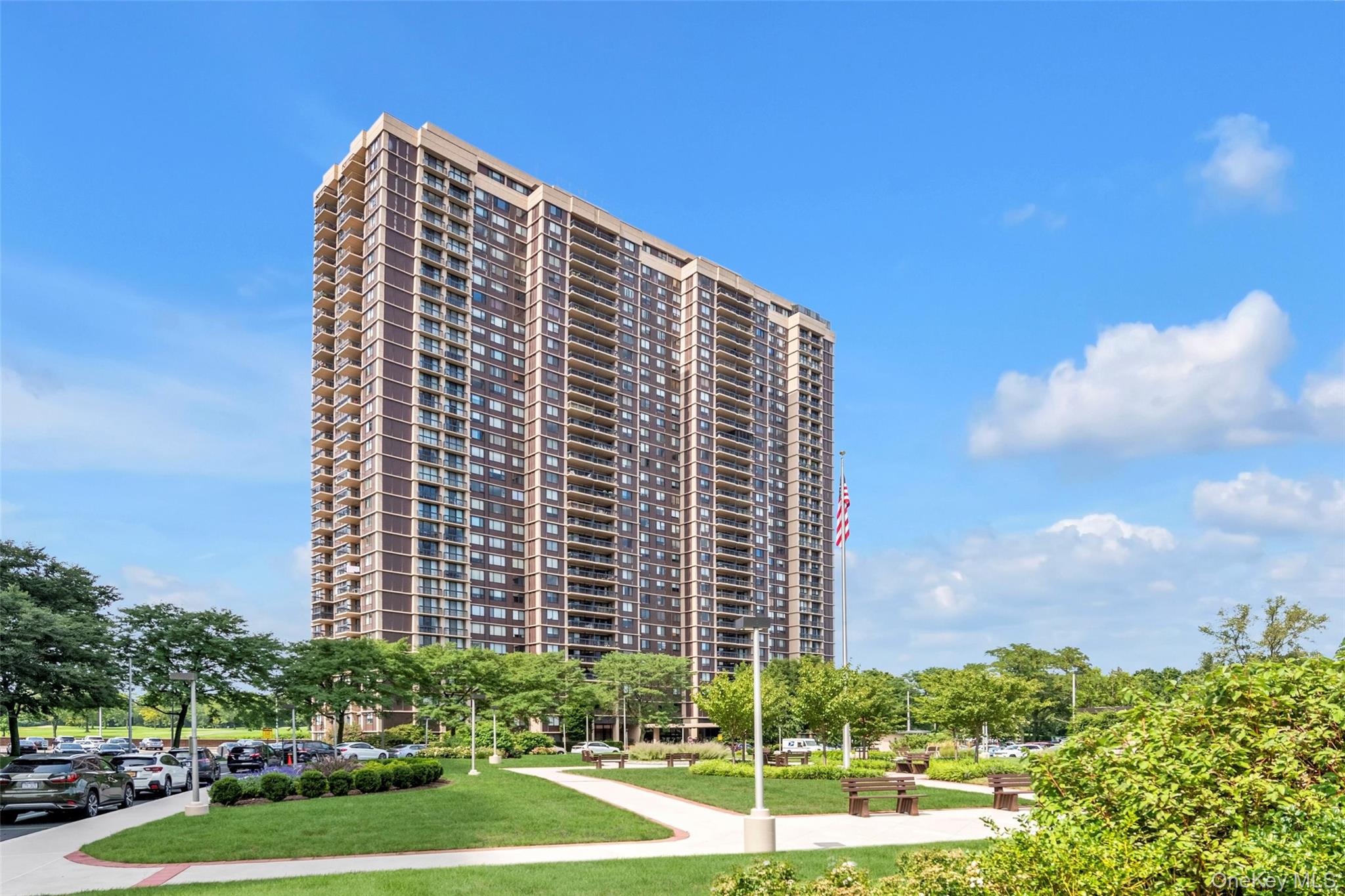 269-10 Grand Central Parkway # 8Y, Floral Park, NY 11005