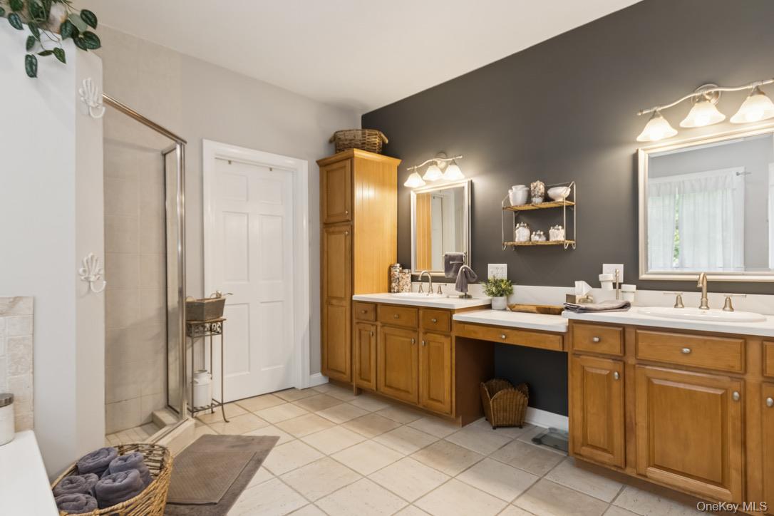 17 High Goal Lane, Beacon, NY 12508