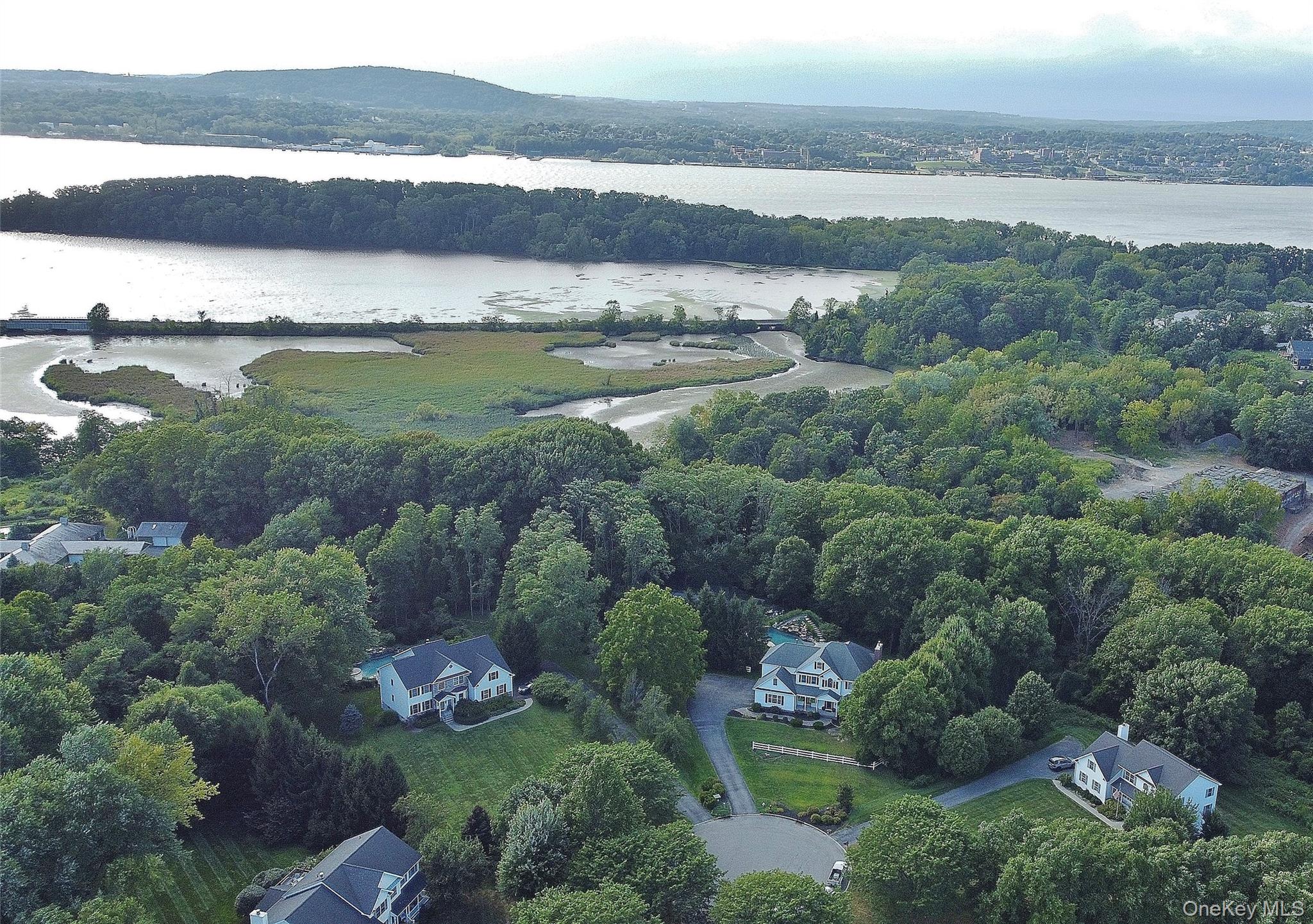 17 High Goal Lane, Beacon, NY 12508