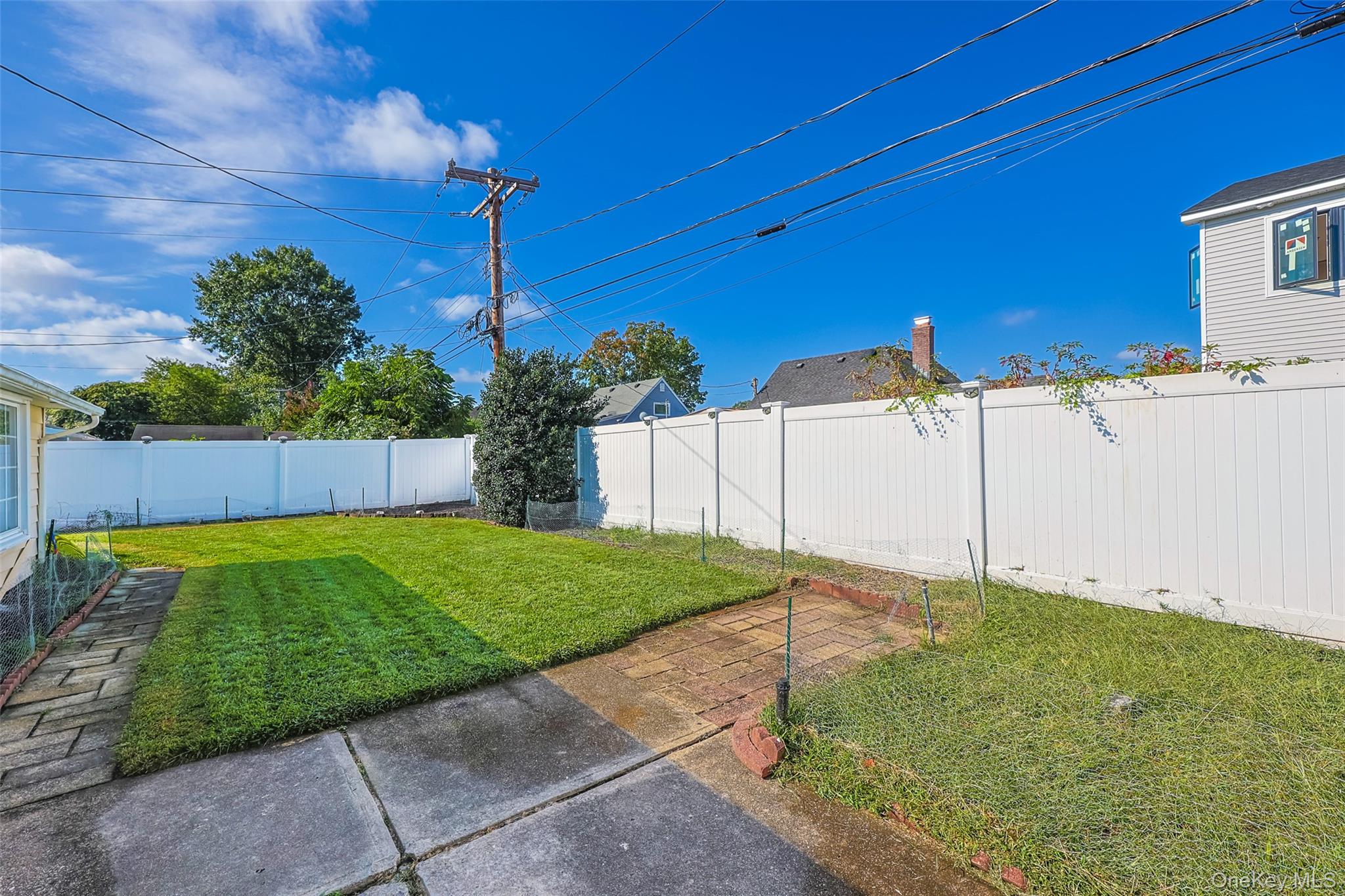 80 Cypress Lane E, Westbury, NY 11590