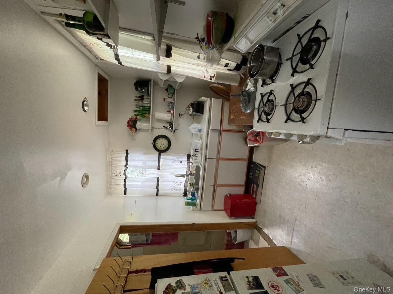 39 Northport Road, Sound Beach, NY 11789