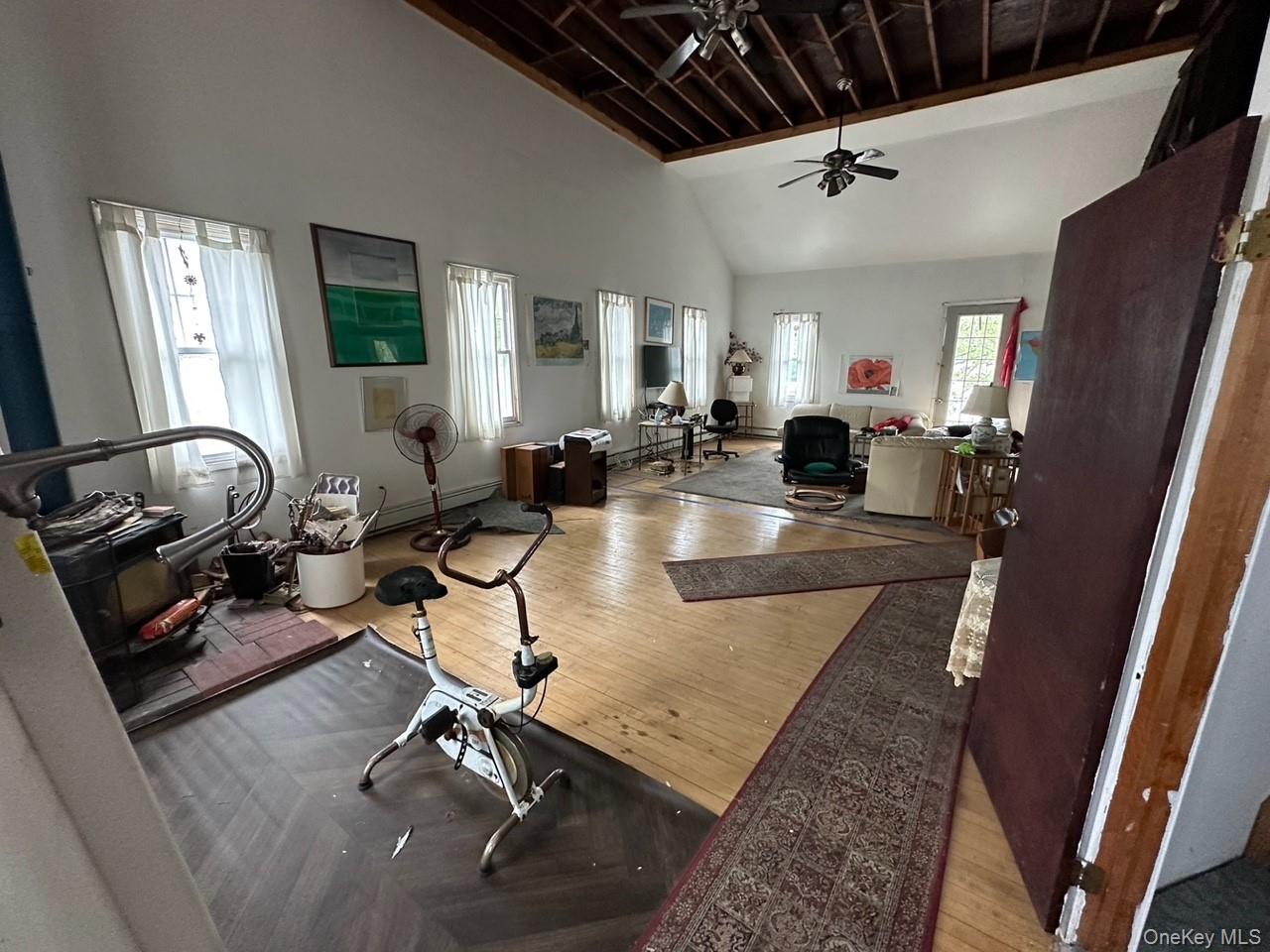 39 Northport Road, Sound Beach, NY 11789