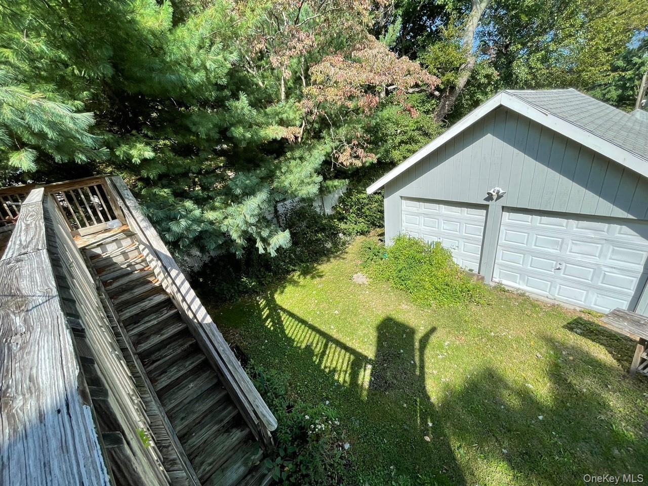 39 Northport Road, Sound Beach, NY 11789