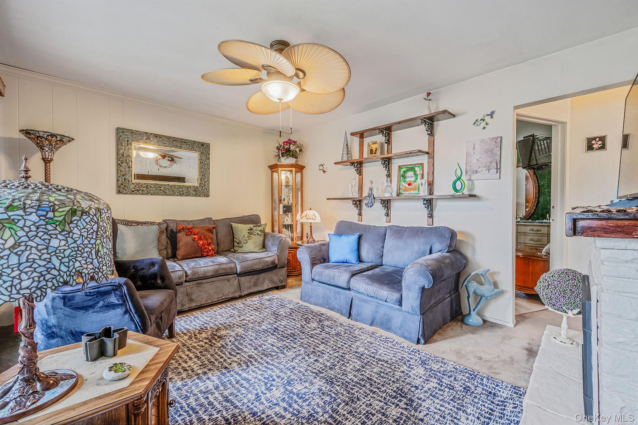 436 N Ontario Avenue, Lindenhurst, NY 11757