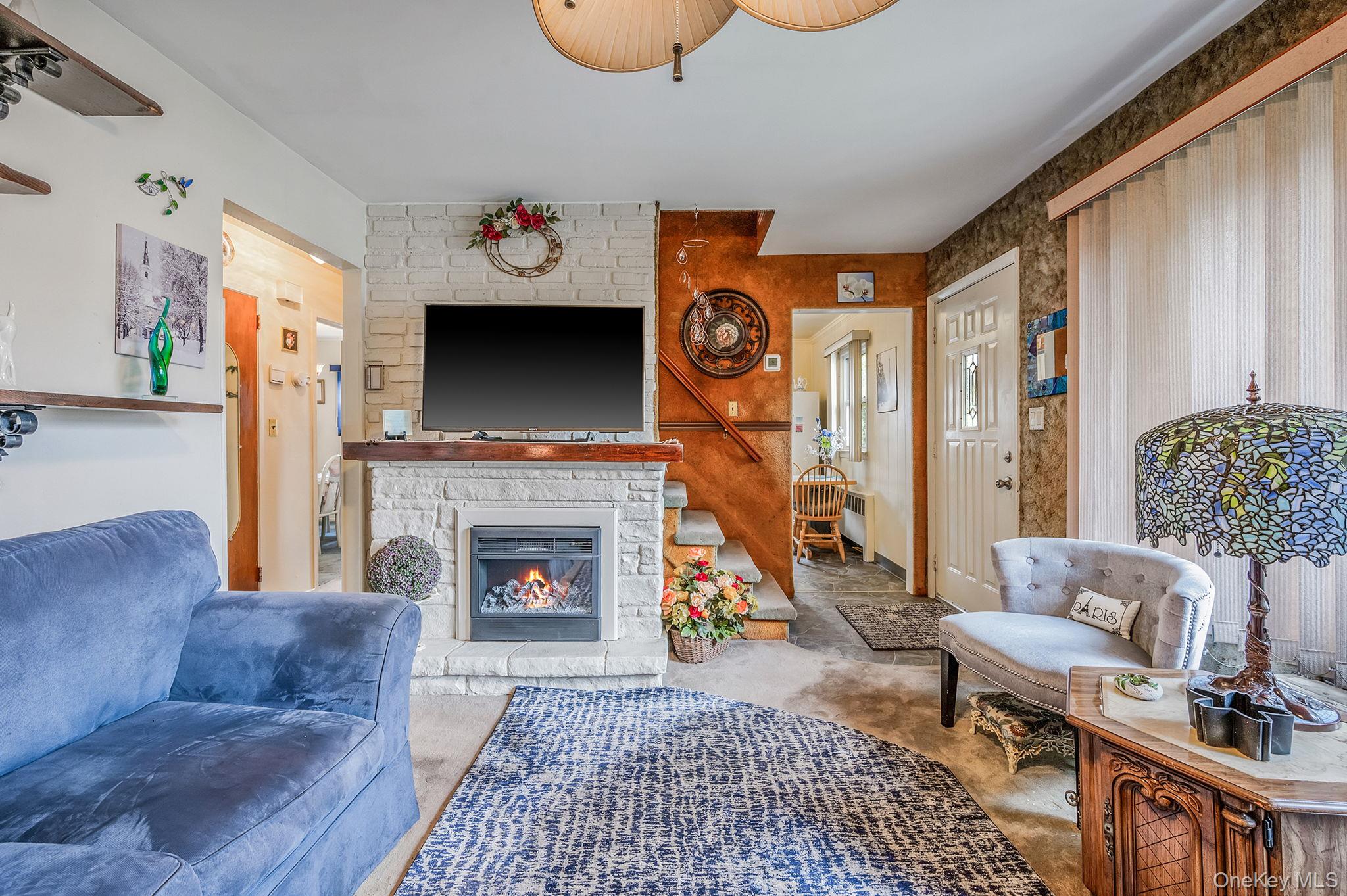 436 N Ontario Avenue, Lindenhurst, NY 11757