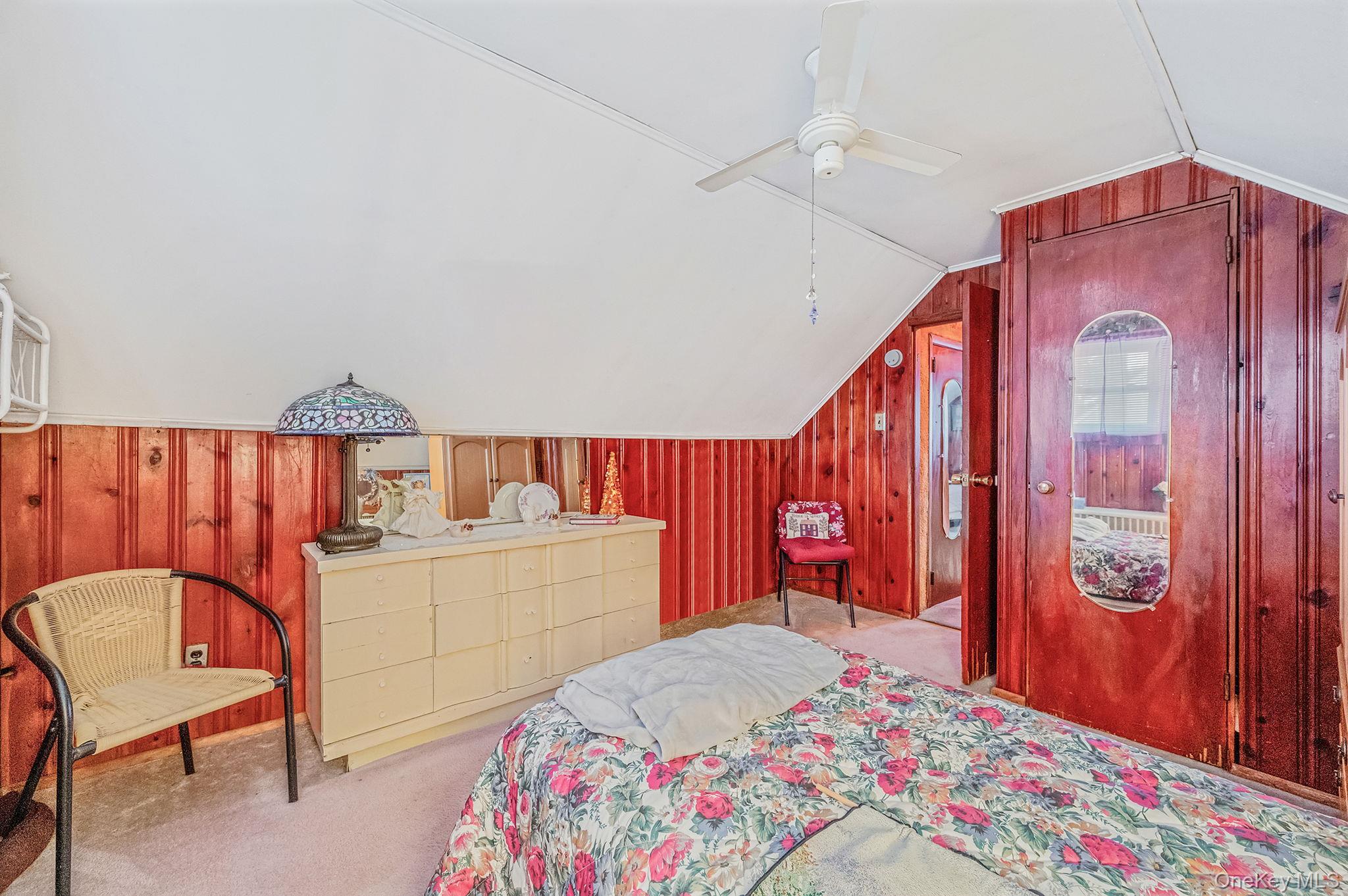 436 N Ontario Avenue, Lindenhurst, NY 11757