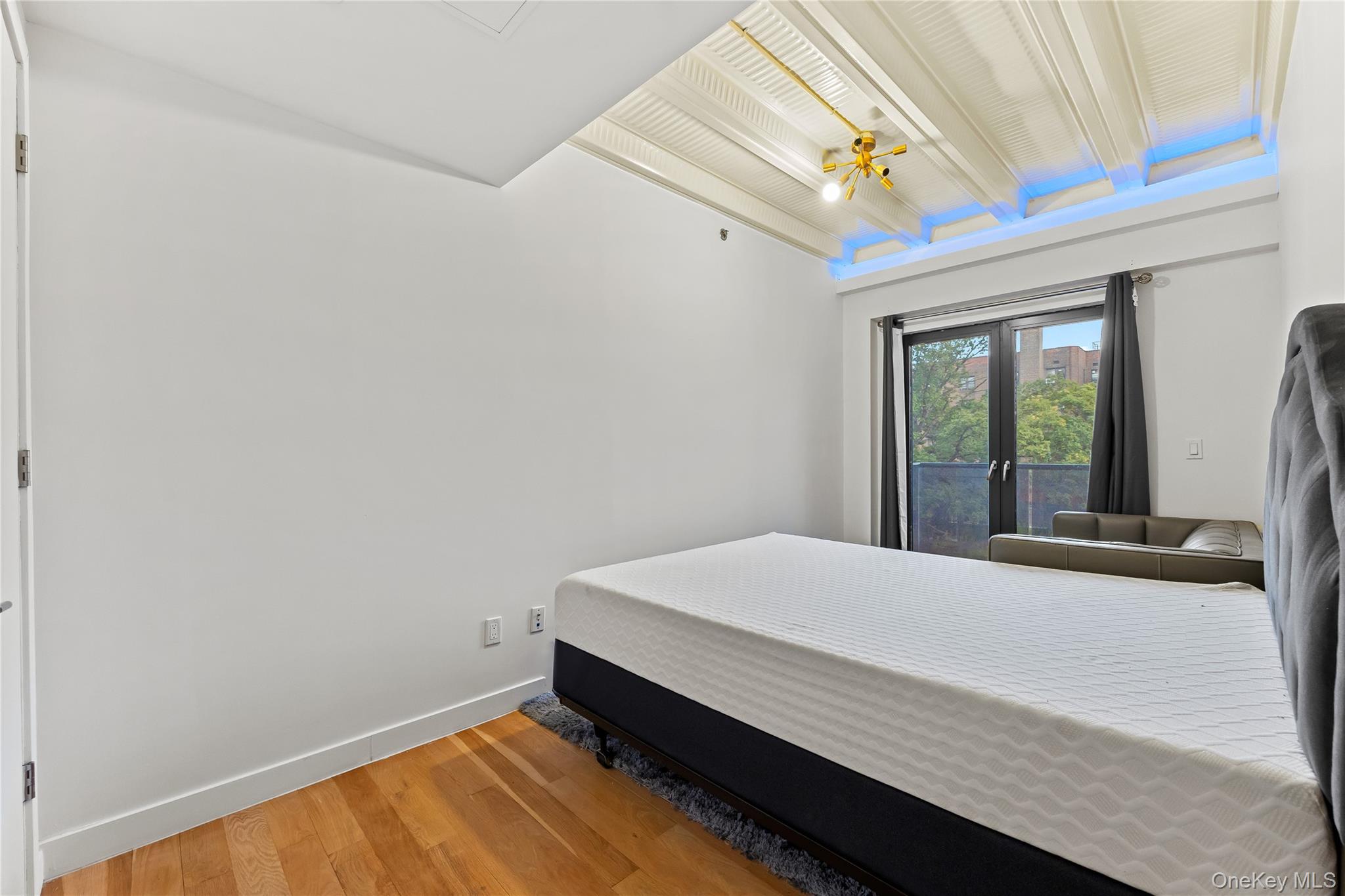 140-20 Cherry Ave # 3B, Flushing, NY 11355