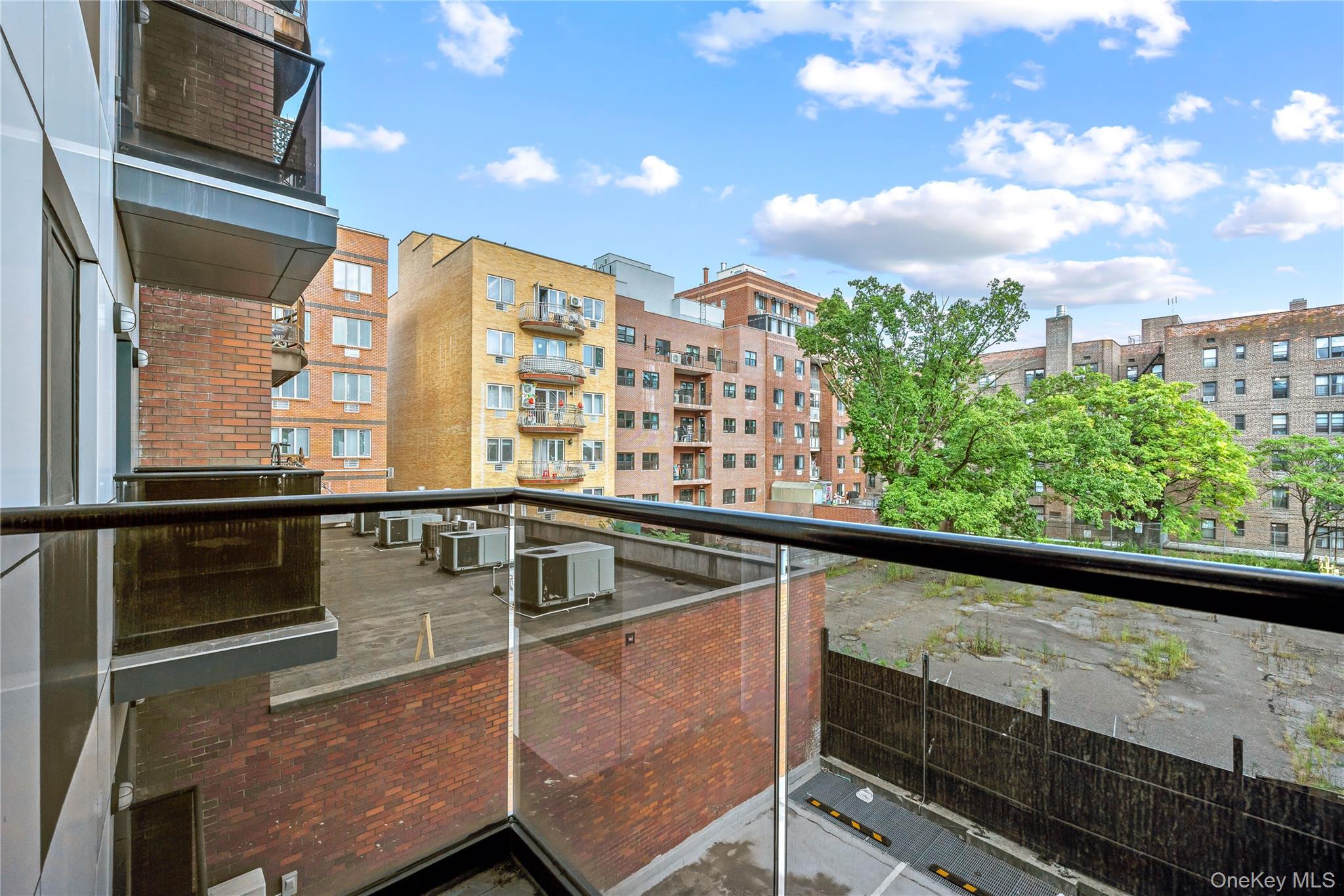 140-20 Cherry Ave # 3B, Flushing, NY 11355