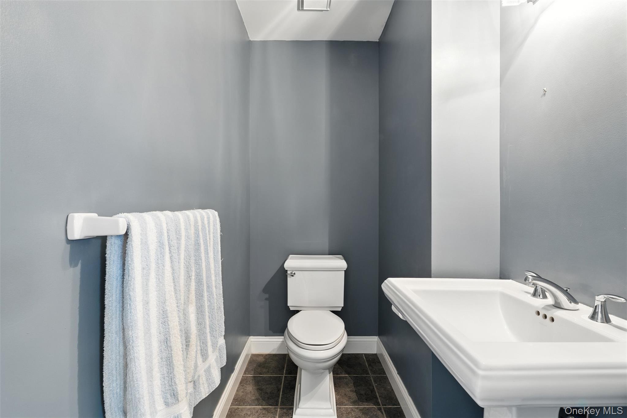 12 Brewster Court, Washingtonville, NY 10992