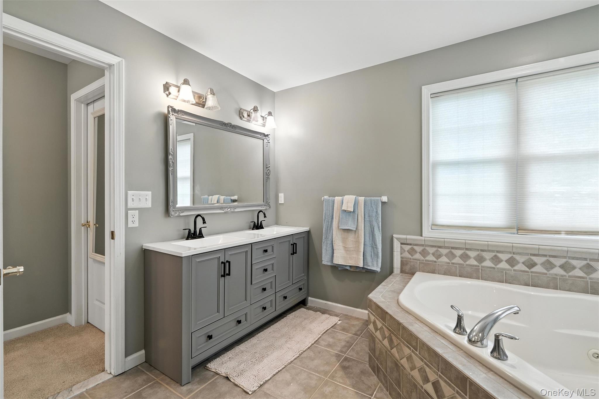 12 Brewster Court, Washingtonville, NY 10992