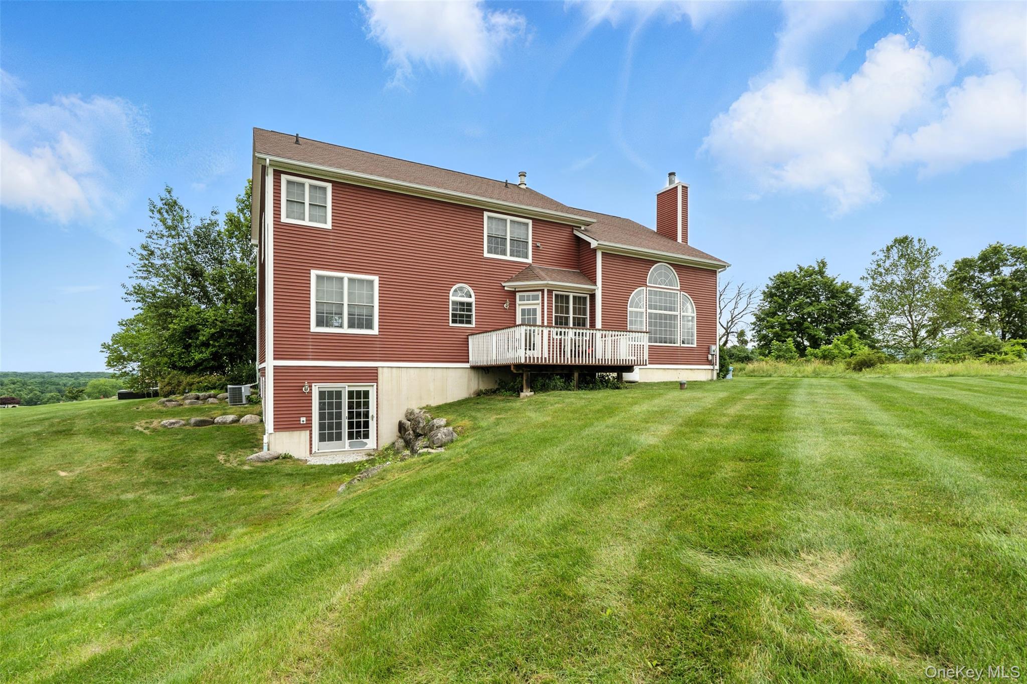 12 Brewster Court, Washingtonville, NY 10992