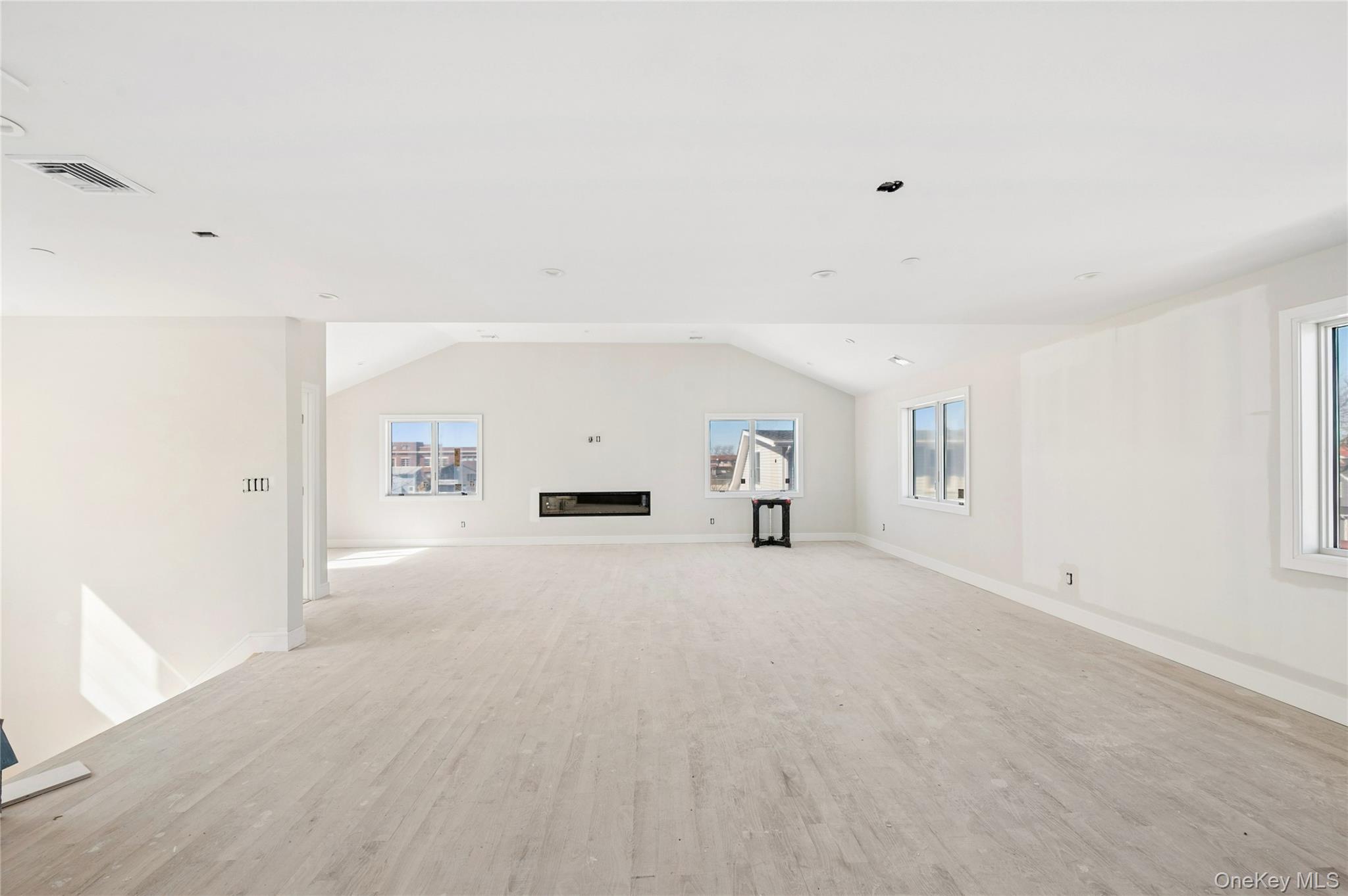 27 Kerrigan Street, Long Beach, NY 11561