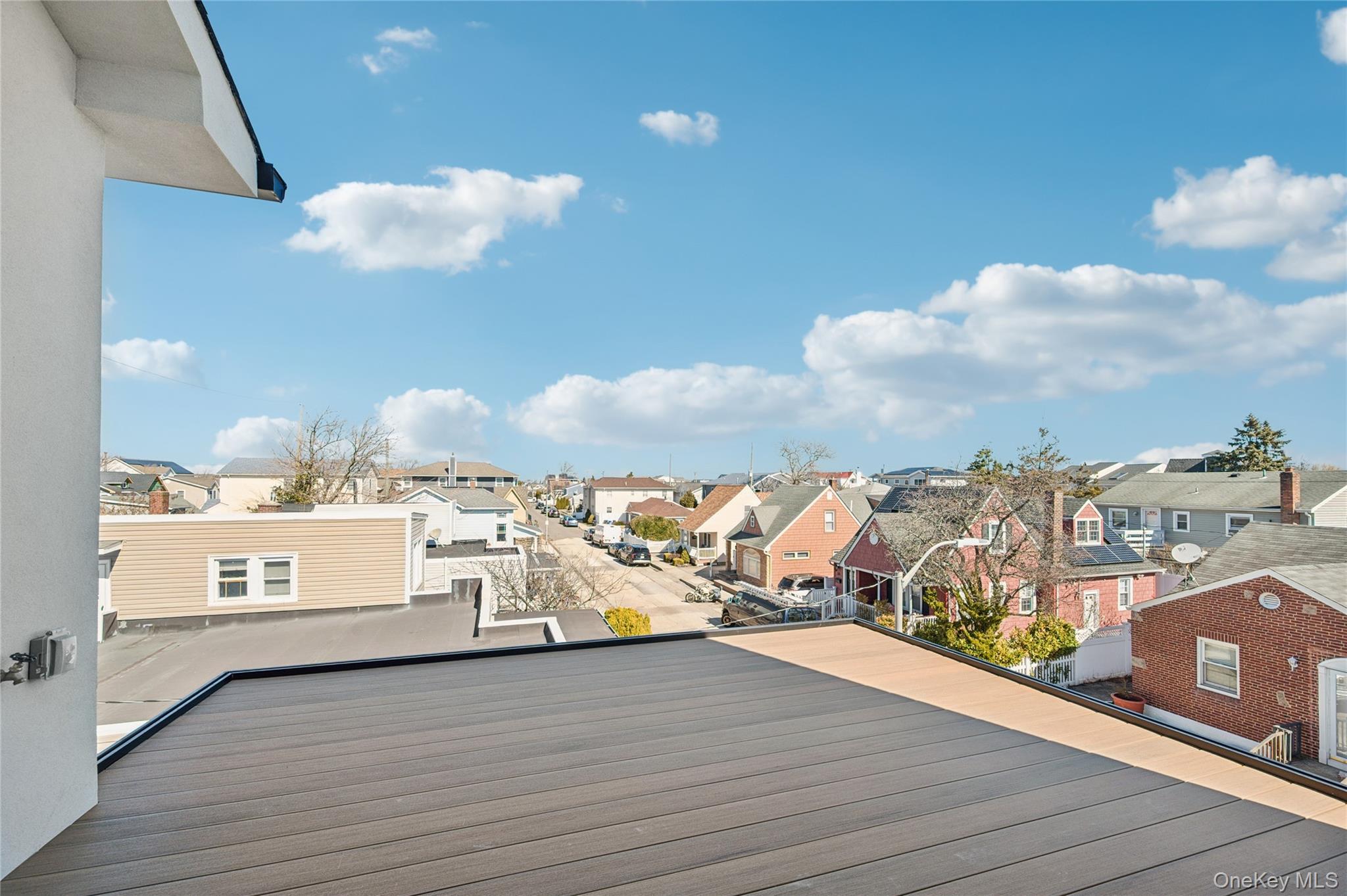 27 Kerrigan Street, Long Beach, NY 11561