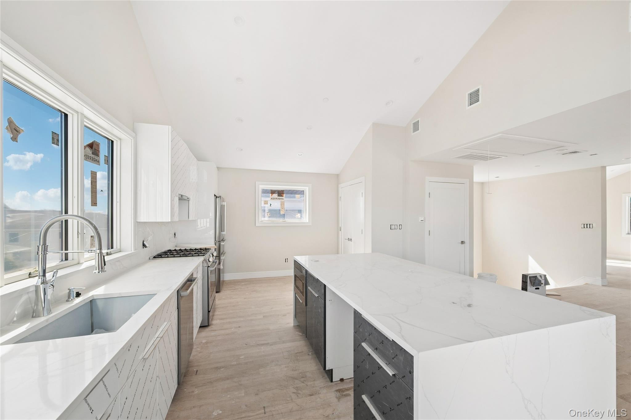 27 Kerrigan Street, Long Beach, NY 11561