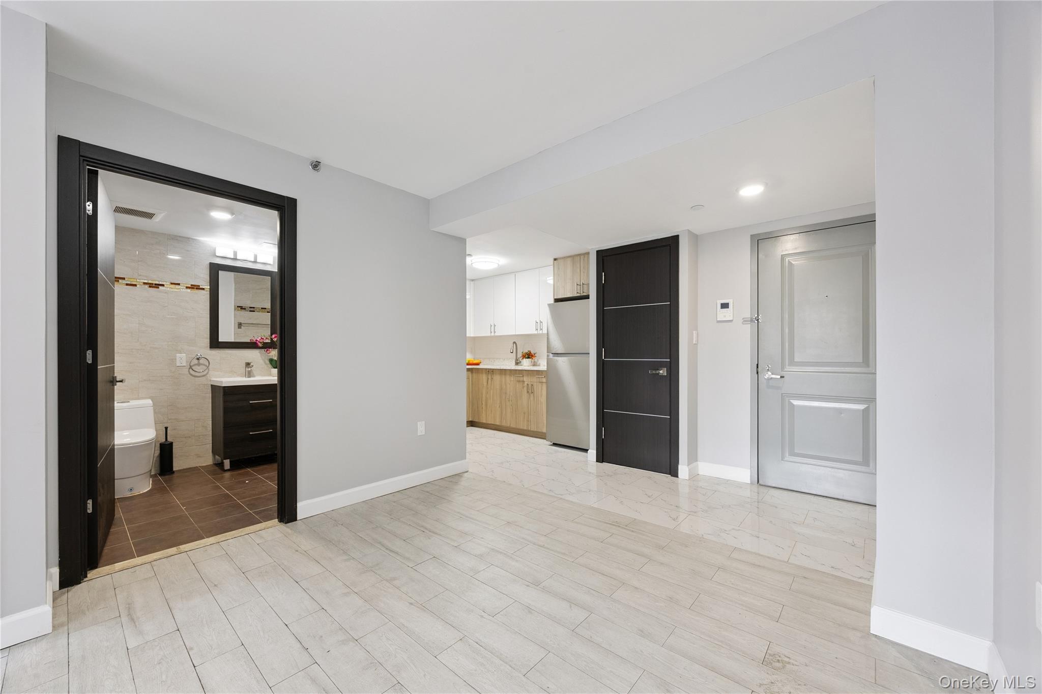 35-20 146 Street # 3B, Flushing, NY 11354