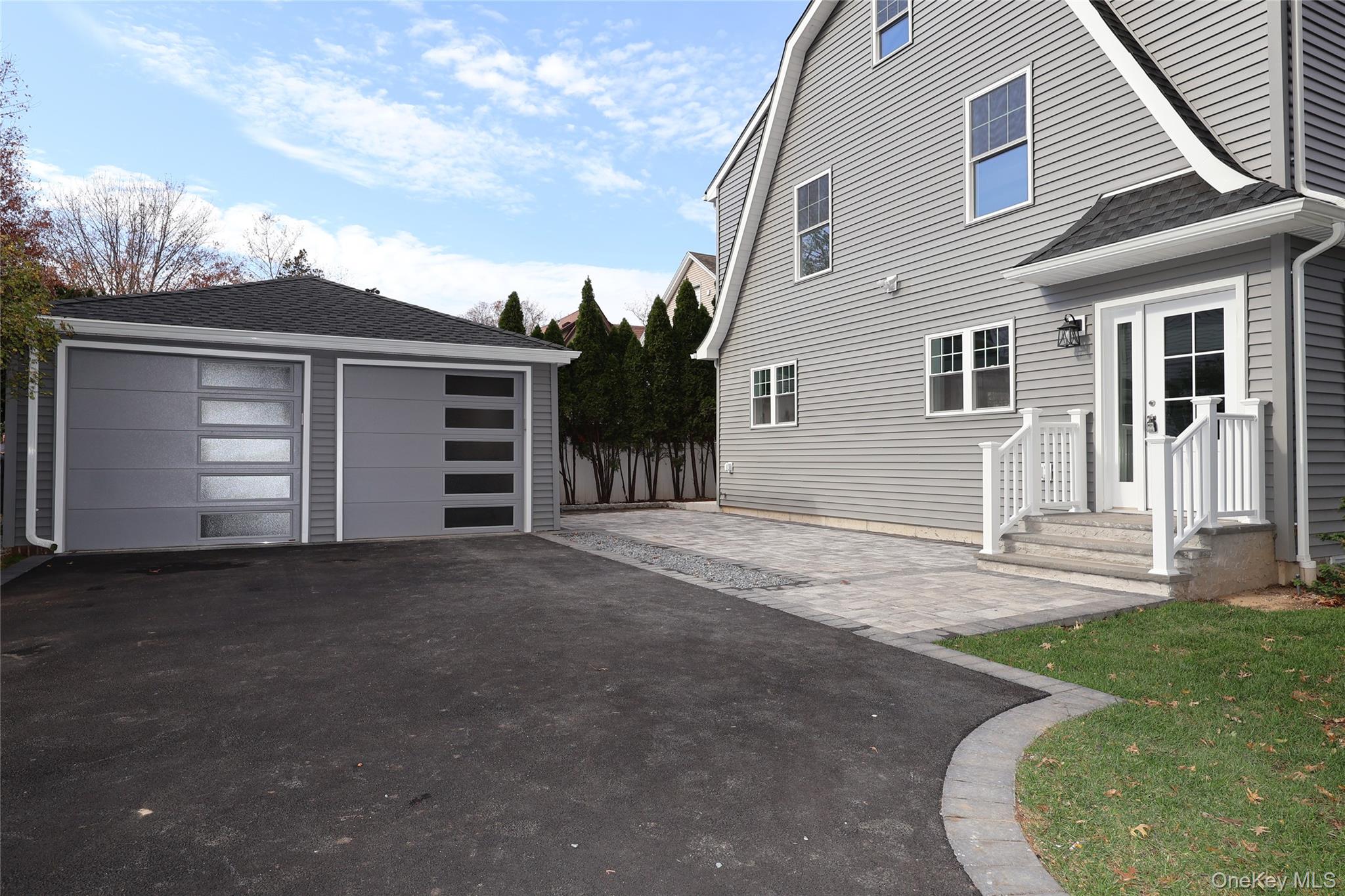 78 Ontario Road, Floral Park, NY 11001