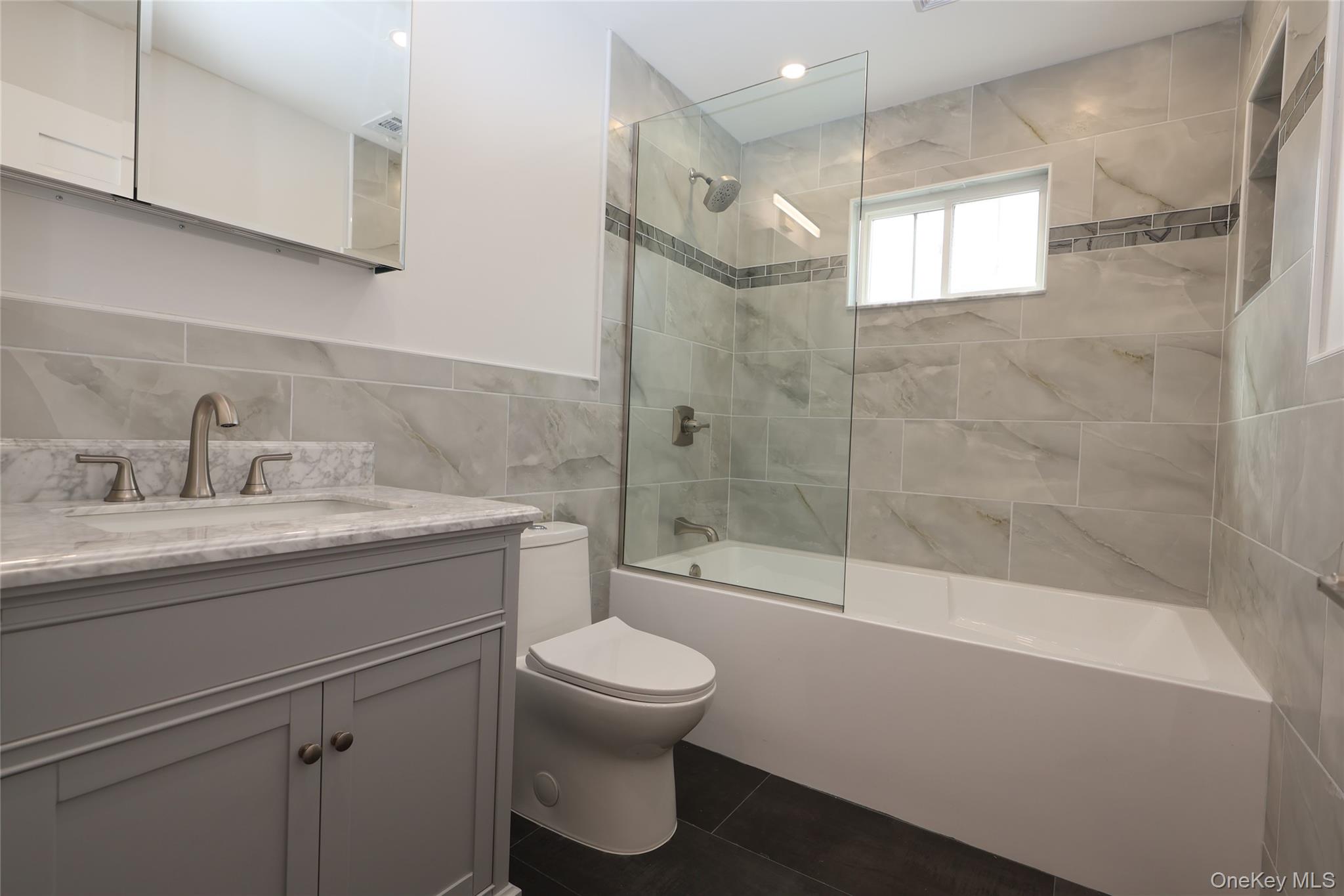 78 Ontario Road, Floral Park, NY 11001