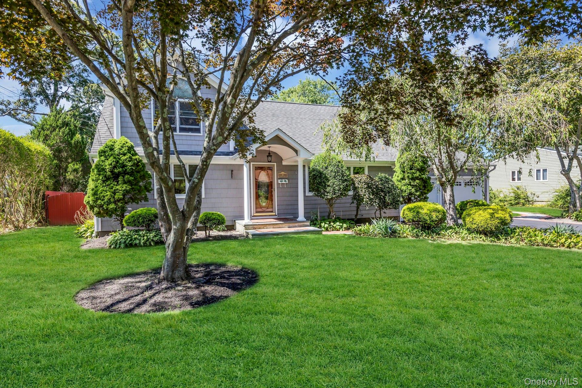 42 Corey Avenue, Blue Point, NY 11715