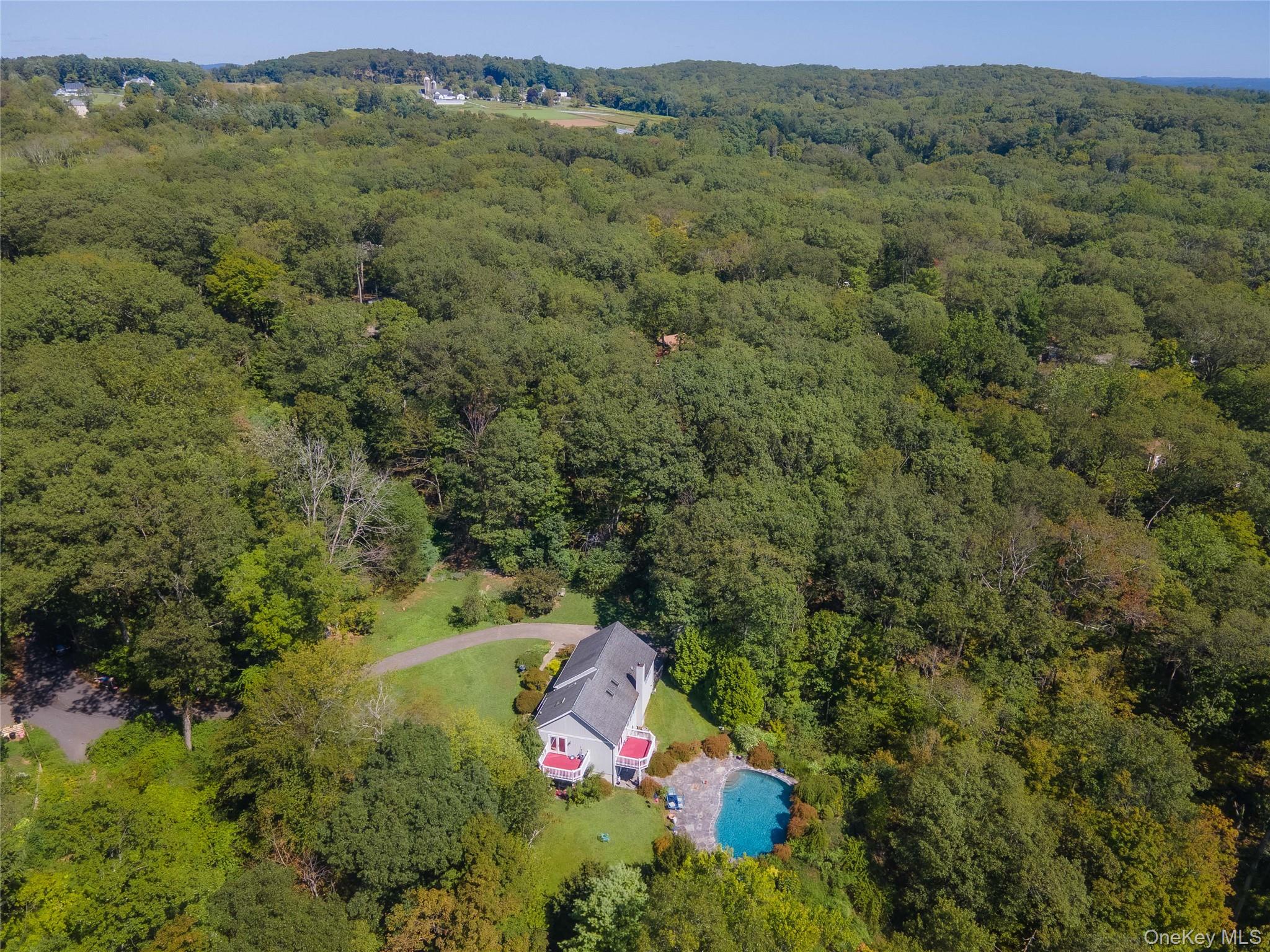 986 Cliff Avenue, Yorktown Heights, NY 10598