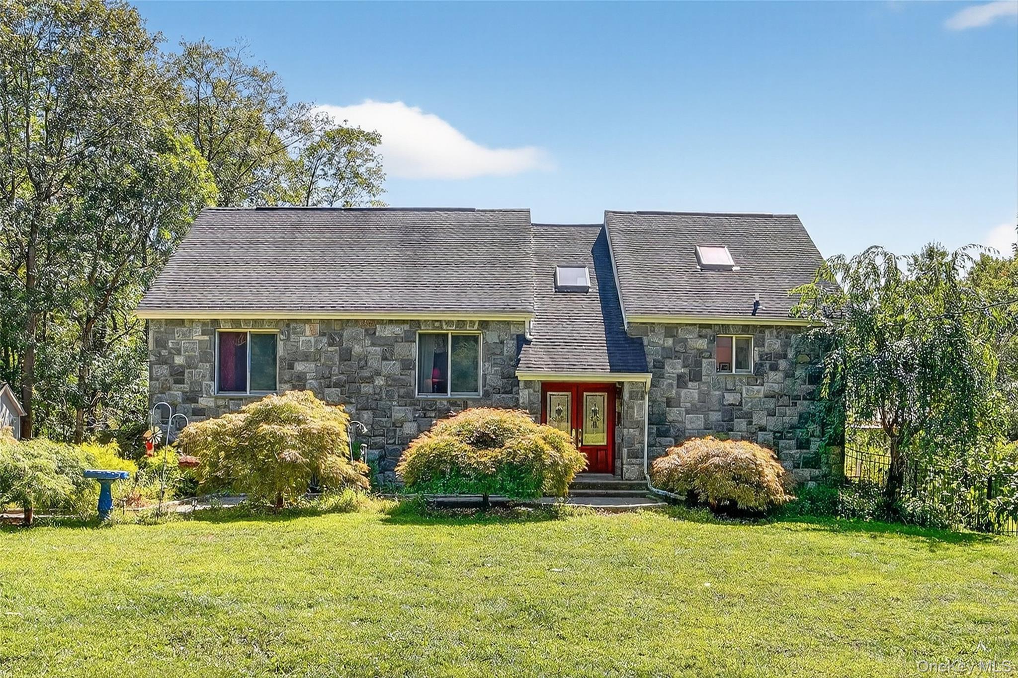 986 Cliff Avenue, Yorktown Heights, NY 10598