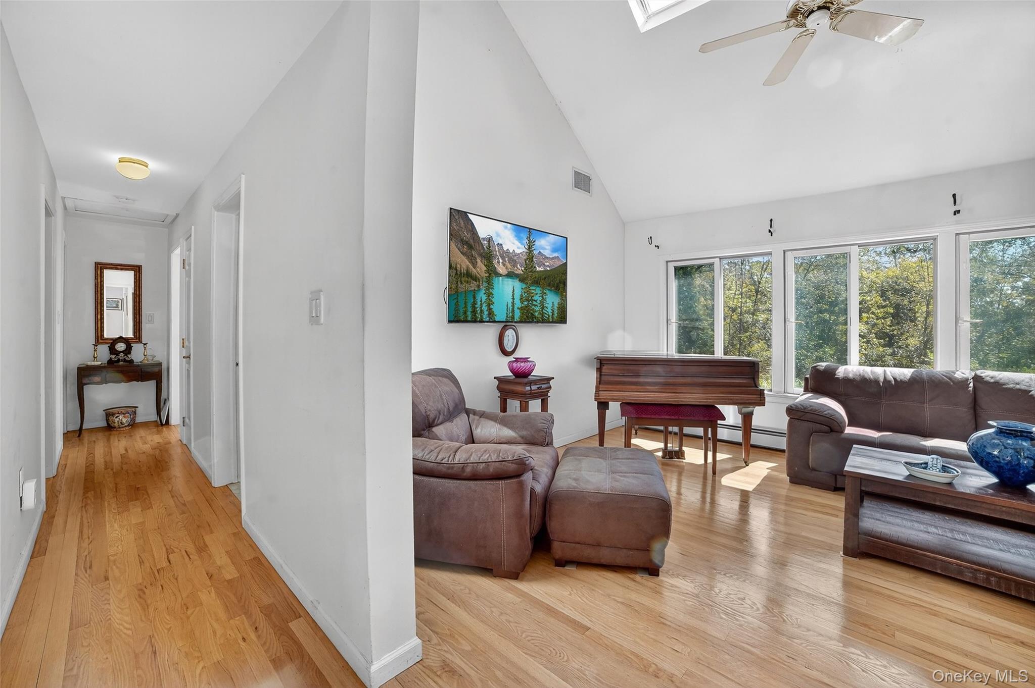 986 Cliff Avenue, Yorktown Heights, NY 10598