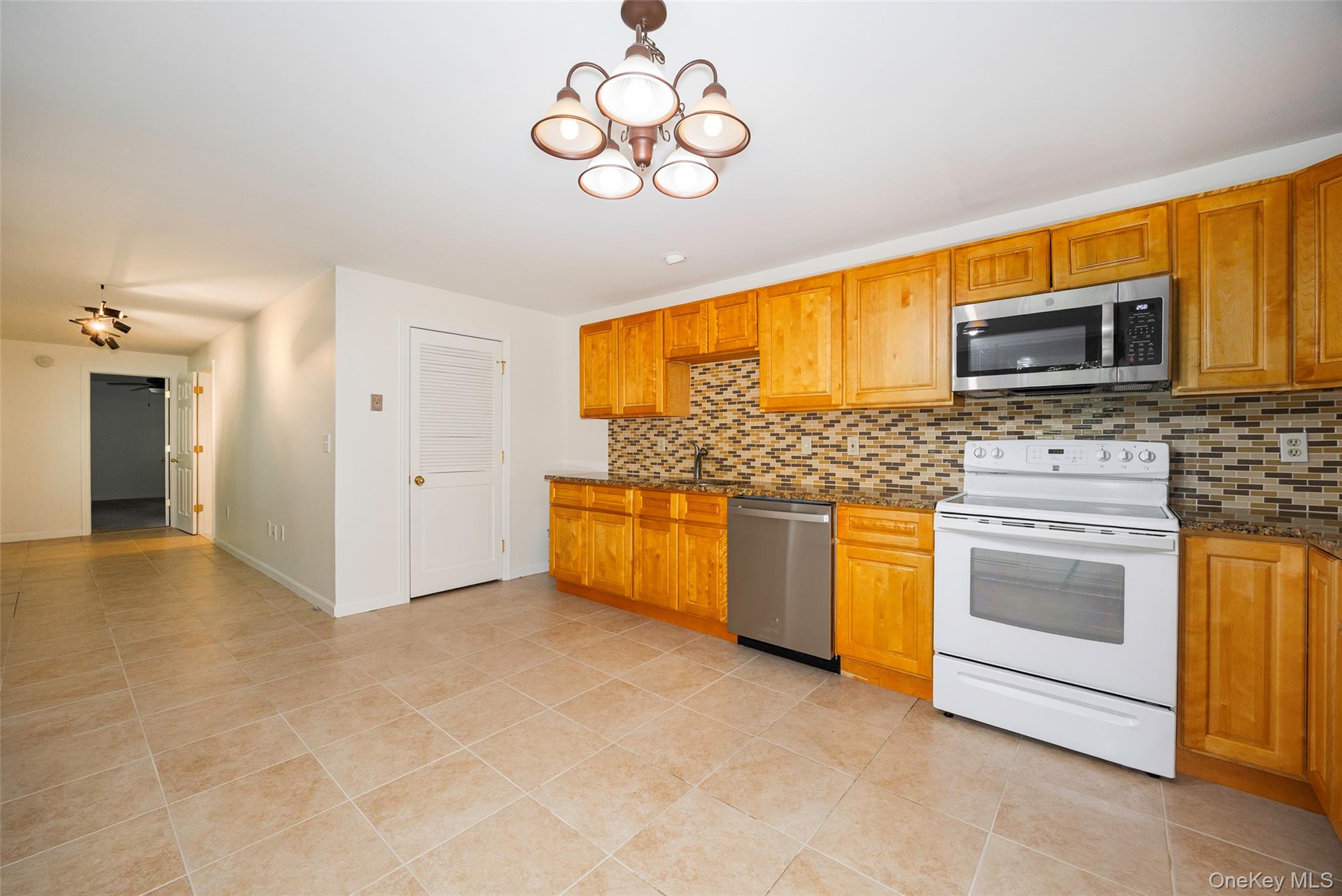 61 Church Street, Poughquag, NY 12570