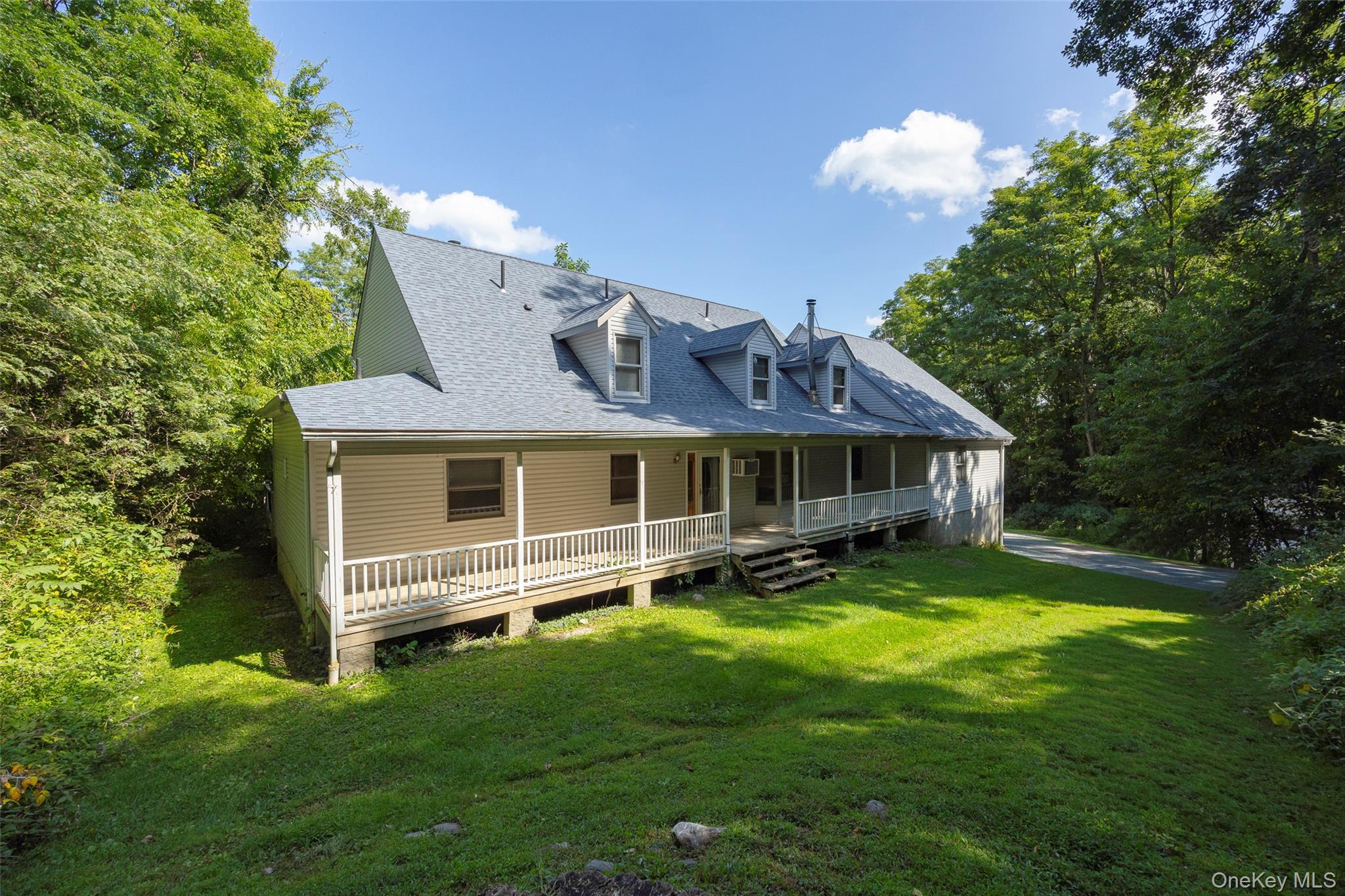 61 Church Street, Poughquag, NY 12570